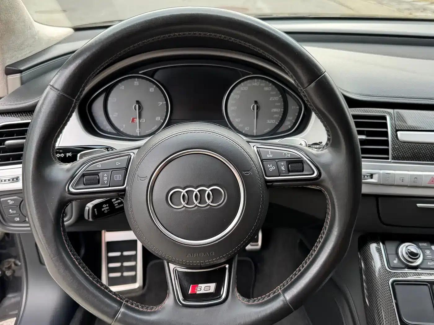 2013 Audi S8 4.0TFSI quattro — миниатюра 20