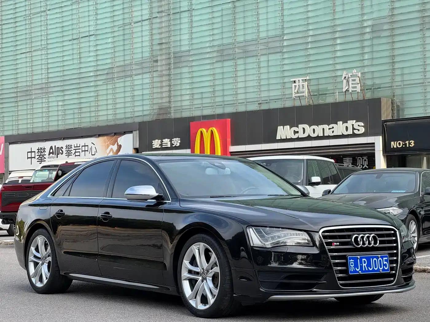 2013 Audi S8 4.0TFSI quattro — миниатюра 4
