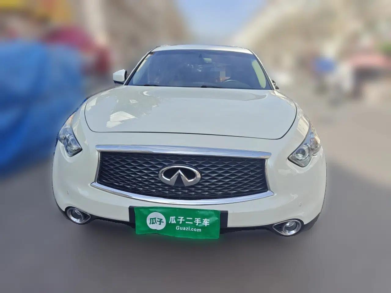 Infiniti QX70  — миниатюра 2