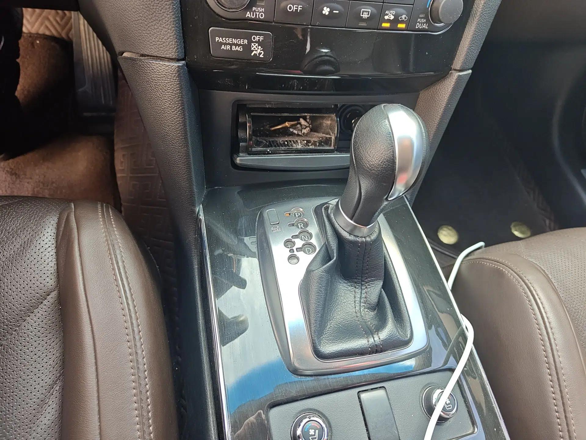 Infiniti QX70  — миниатюра 15