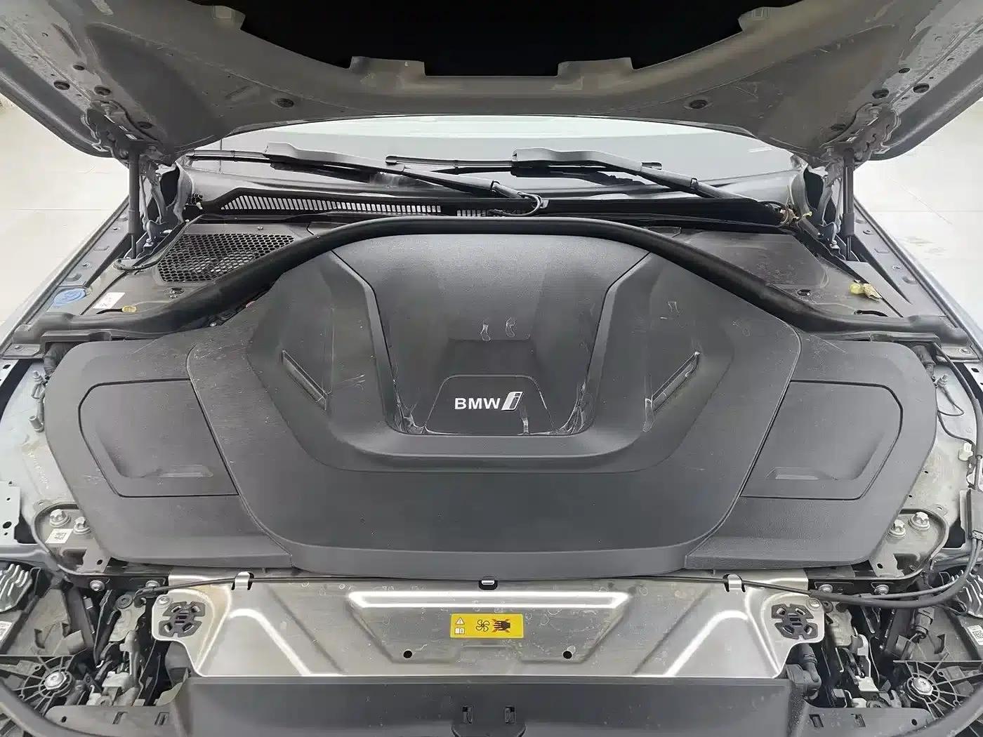 BMW i4 2023 eDrive40 — миниатюра 18