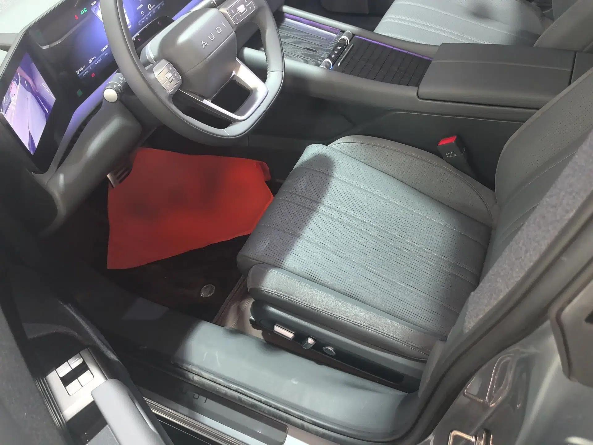 Audi E5 Sportback 2026 Pioneer Quattro Model — миниатюра 19