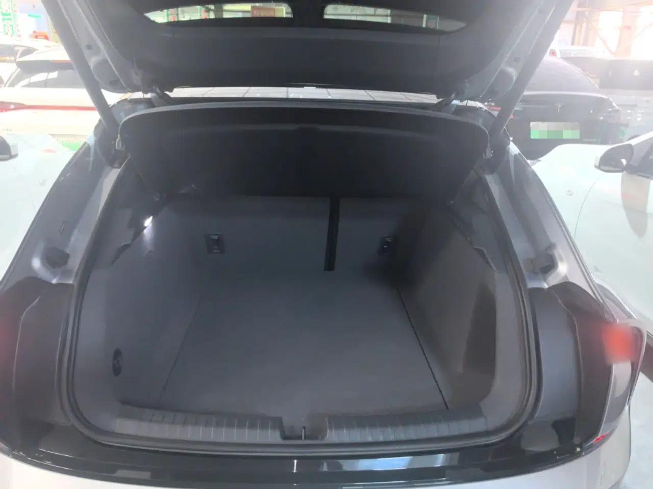 Audi E5 Sportback 2026 Pioneer Quattro Model — миниатюра 22