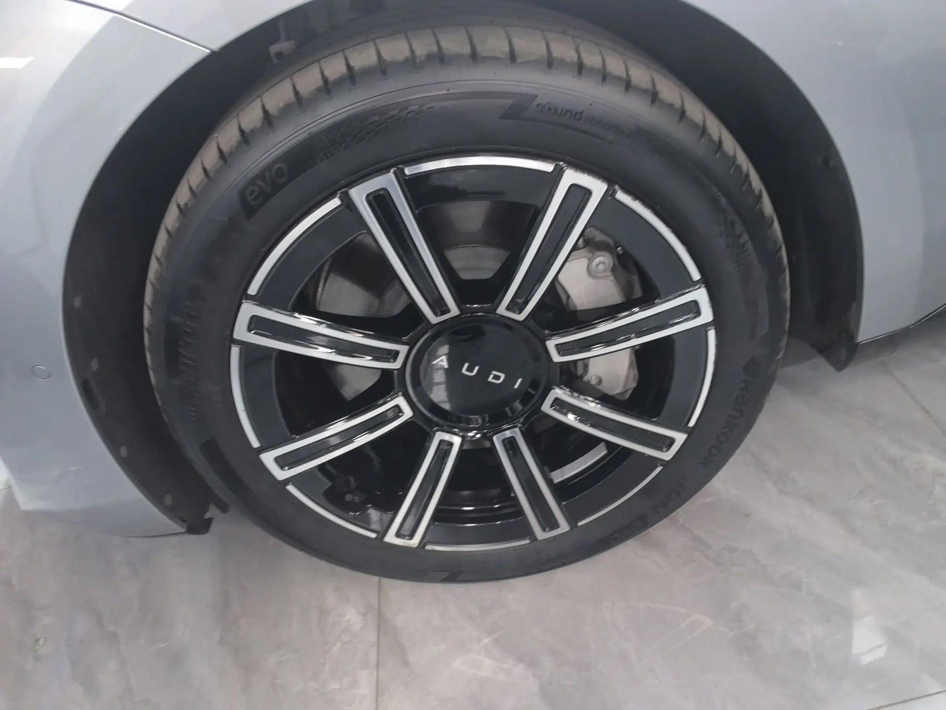 Audi E5 Sportback 2026 Pioneer Quattro Model — миниатюра 8