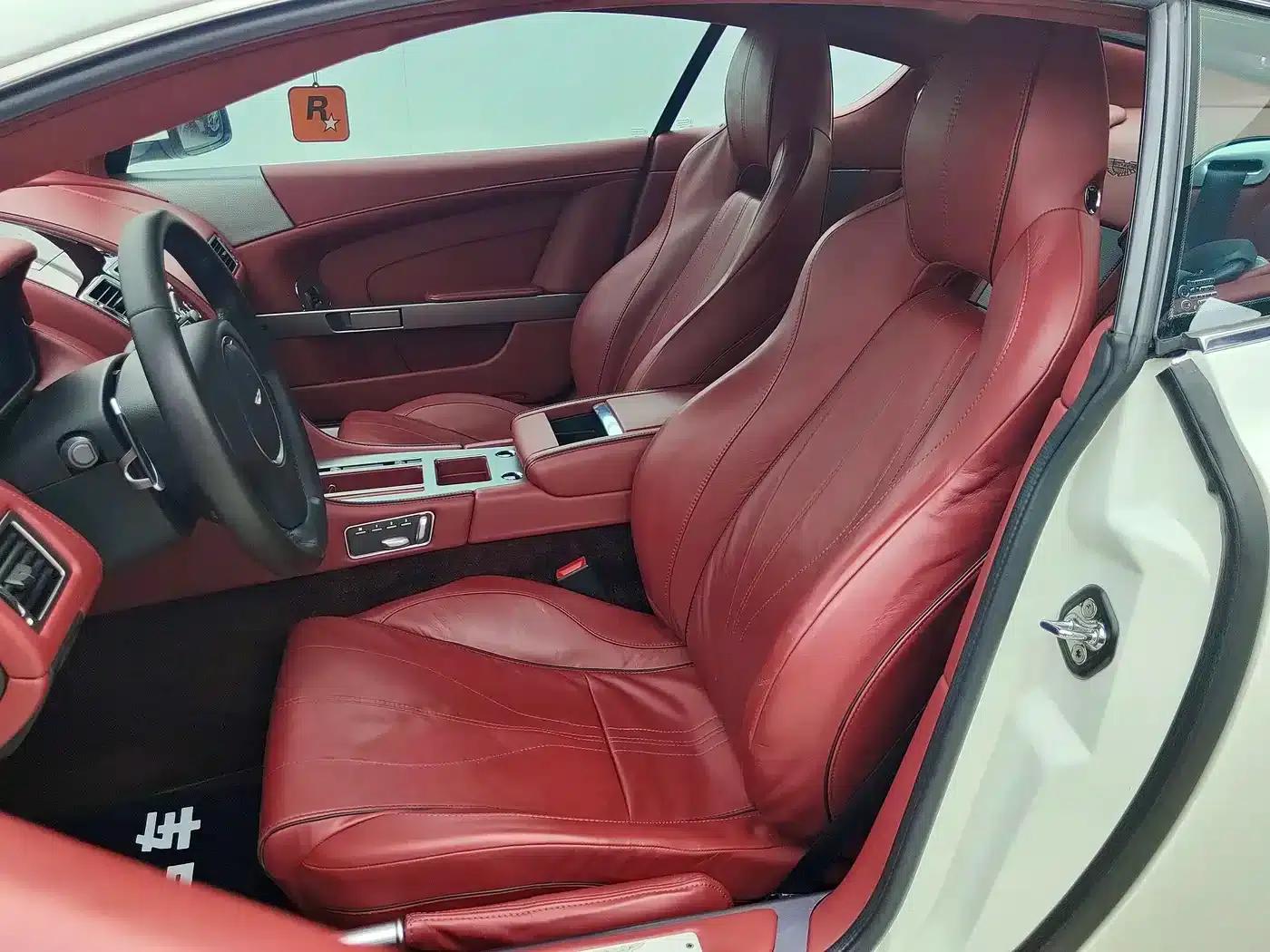 Aston Martin DB9 2013 6.0L Coupe — миниатюра 14