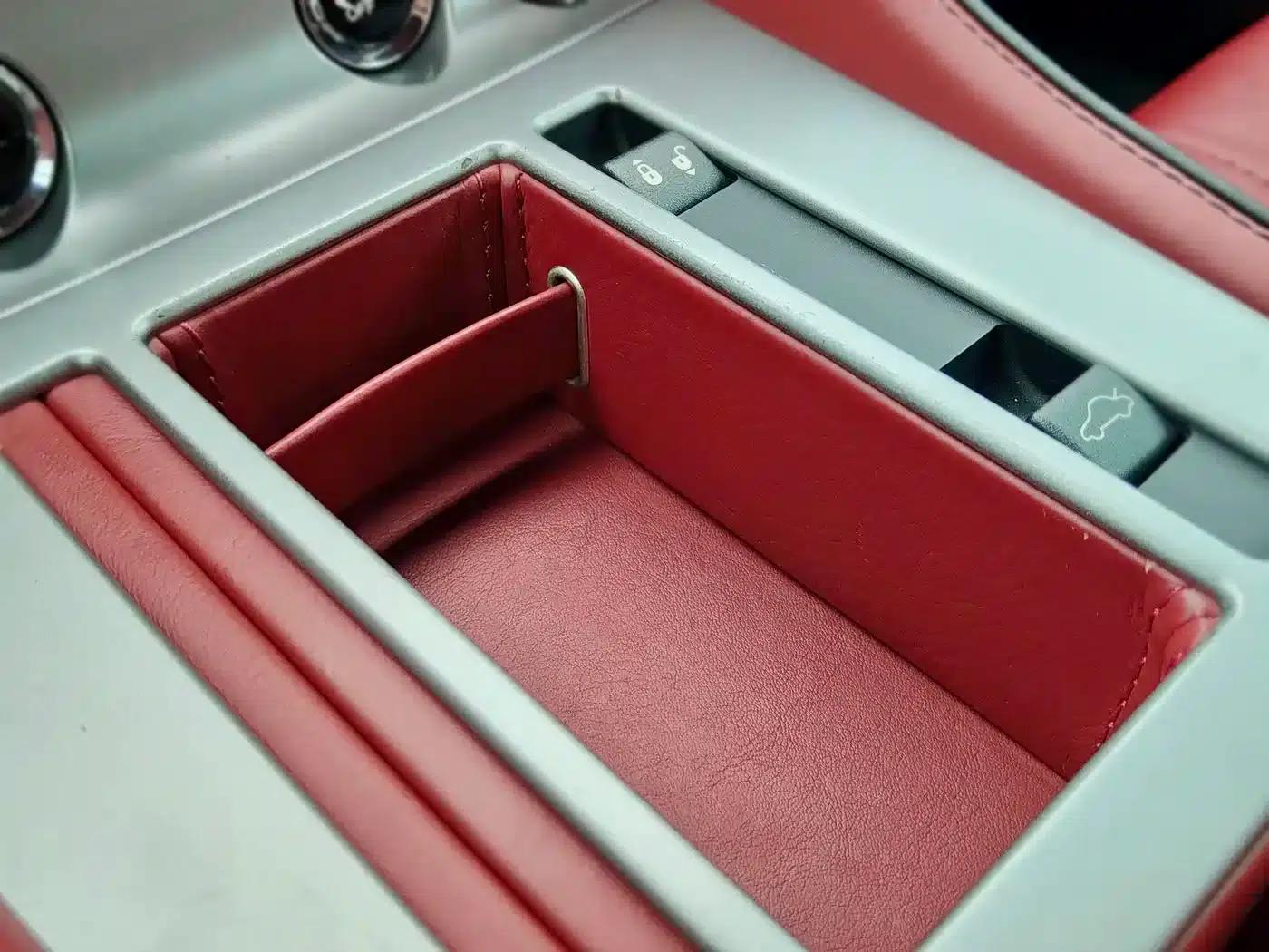 Aston Martin DB9 2013 6.0L Coupe — миниатюра 18
