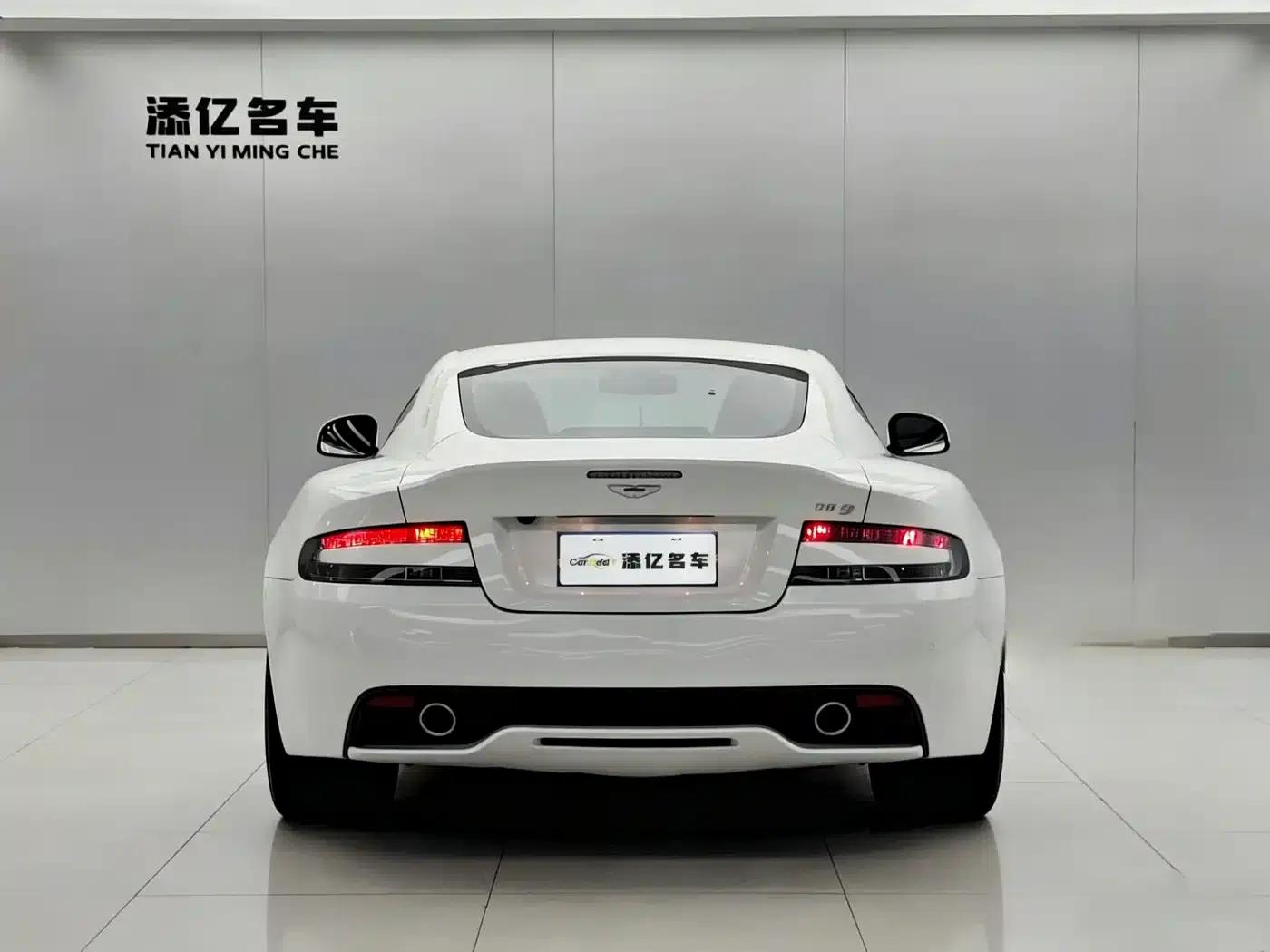 Aston Martin DB9 2013 6.0L Coupe — миниатюра 6