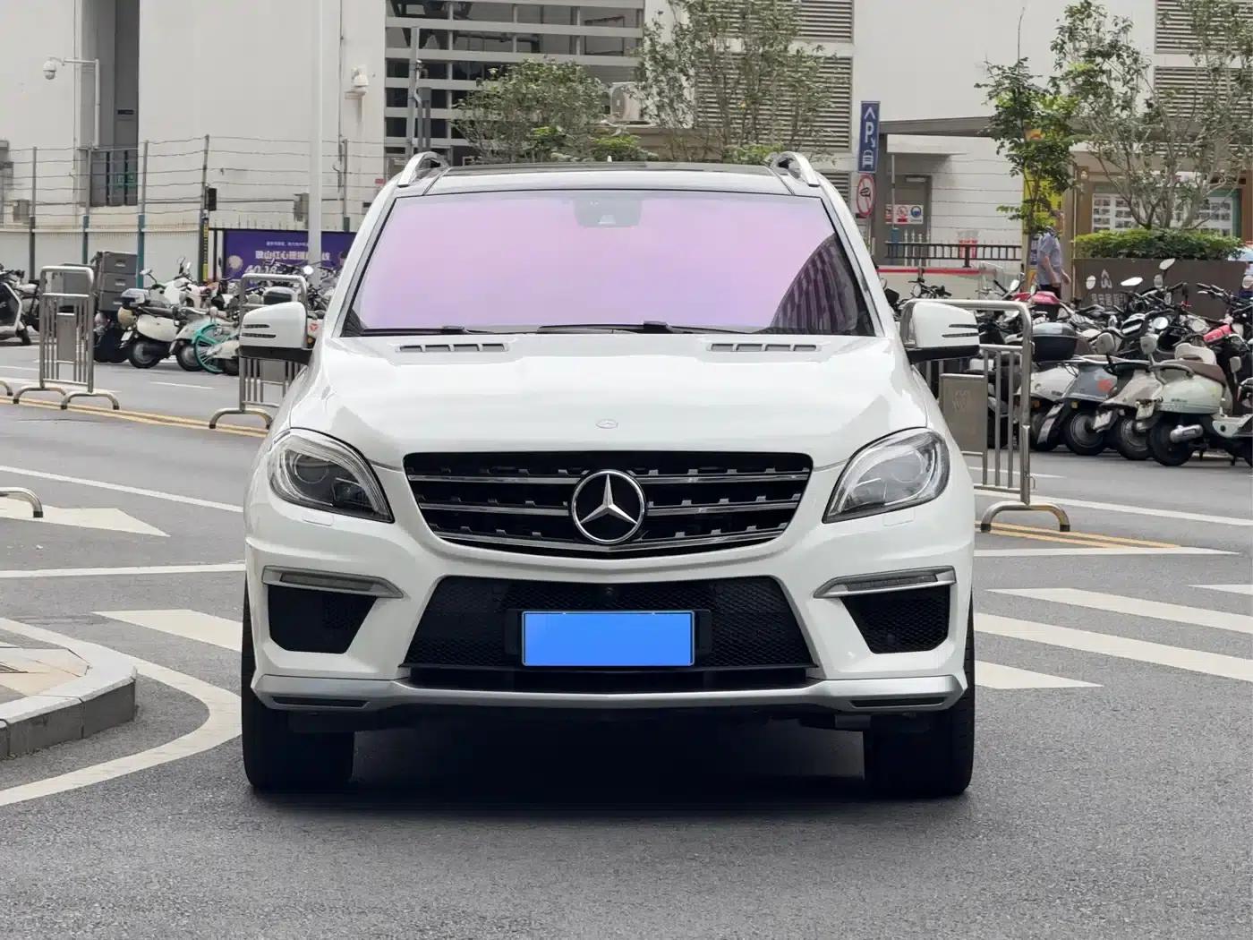 2014 Mercedes-Benz M-Class AMG ML 63 — миниатюра 2