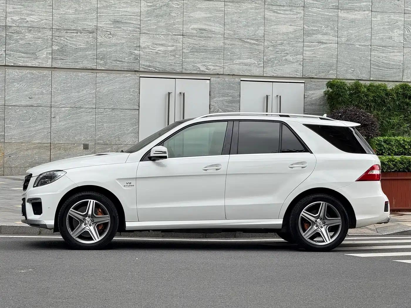 2014 Mercedes-Benz M-Class AMG ML 63 — миниатюра 15
