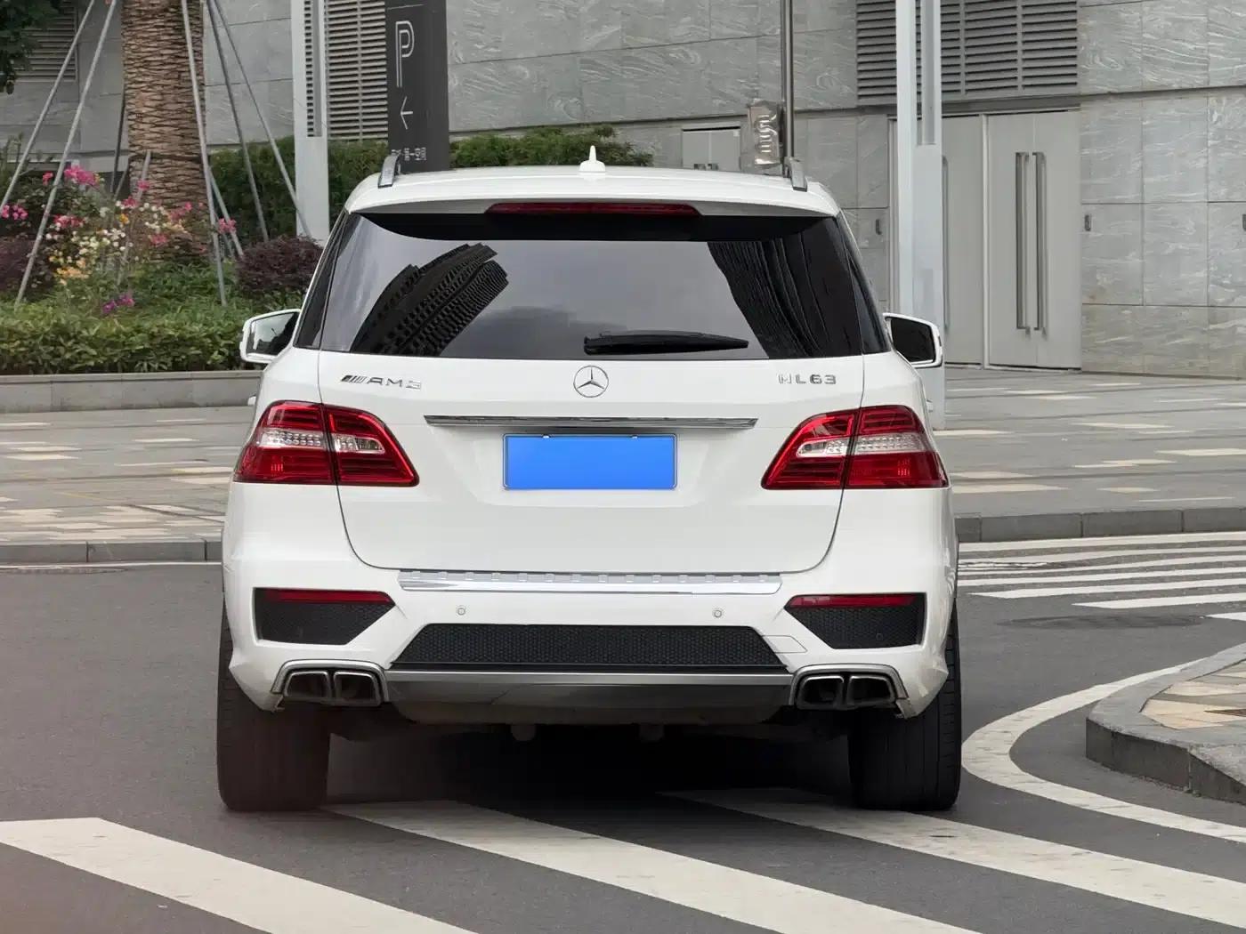 2014 Mercedes-Benz M-Class AMG ML 63 — миниатюра 3