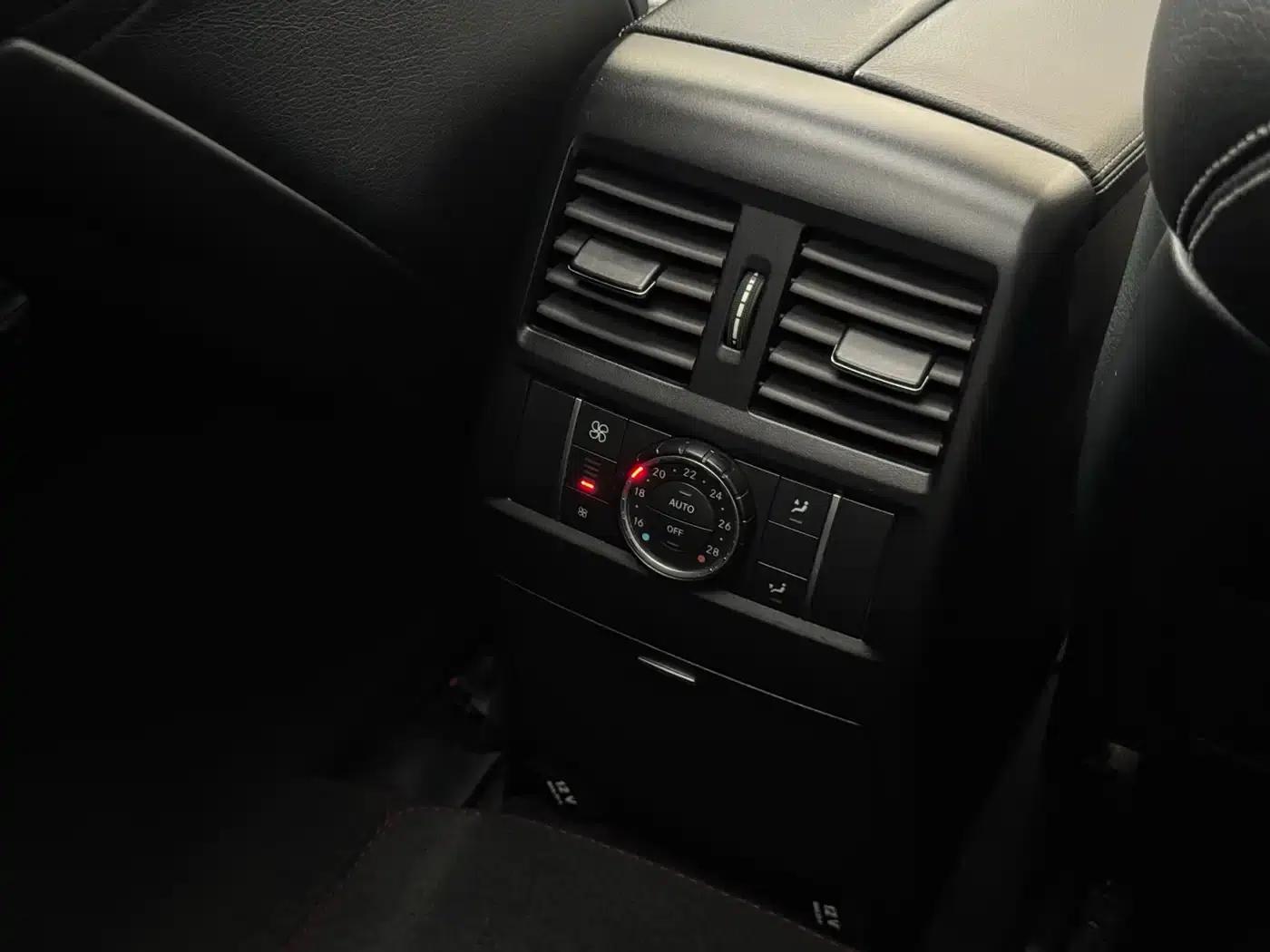 2014 Mercedes-Benz M-Class AMG ML 63 — миниатюра 10
