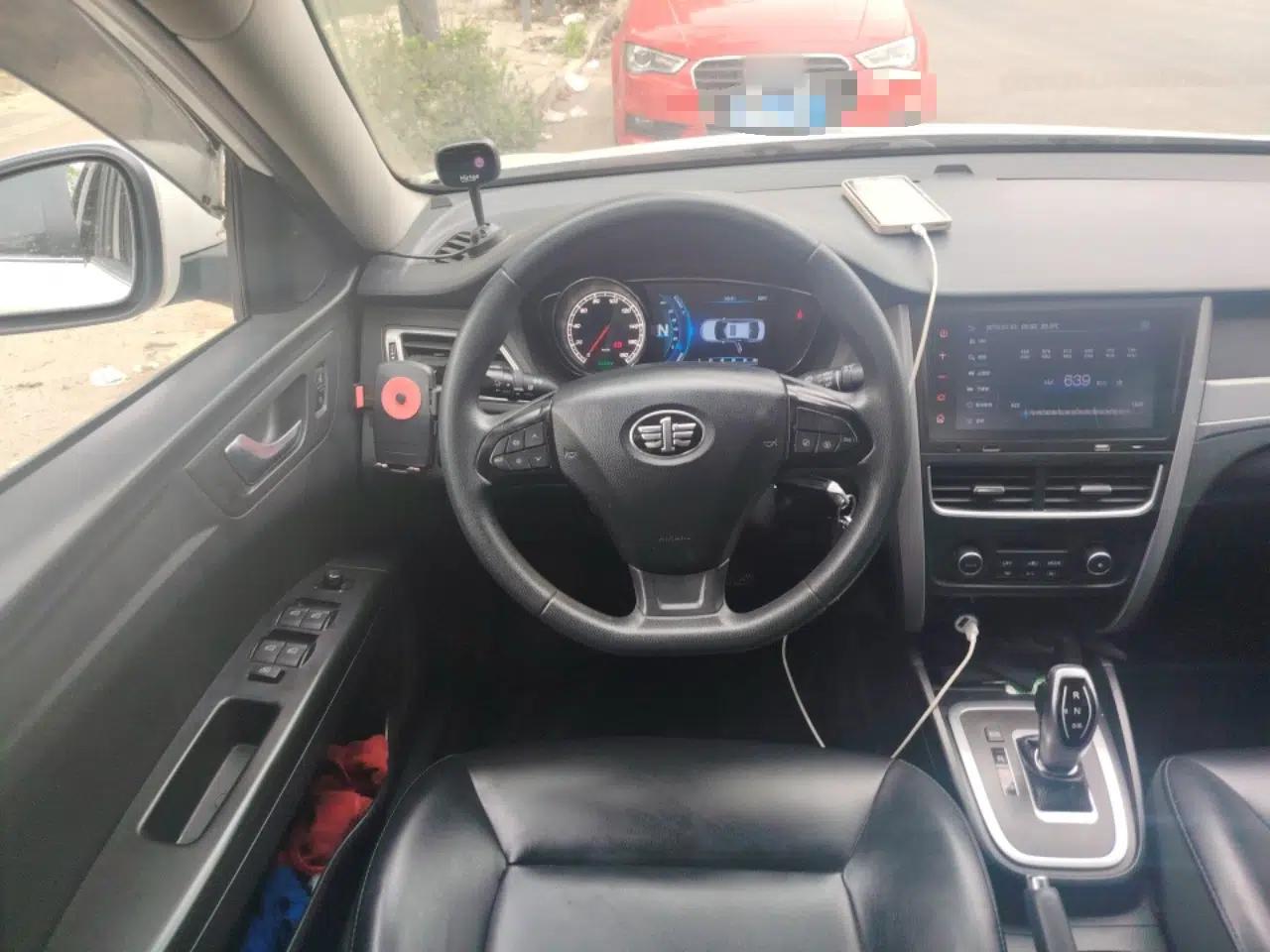 Bestune B30EV 2019 EV400 — миниатюра 11