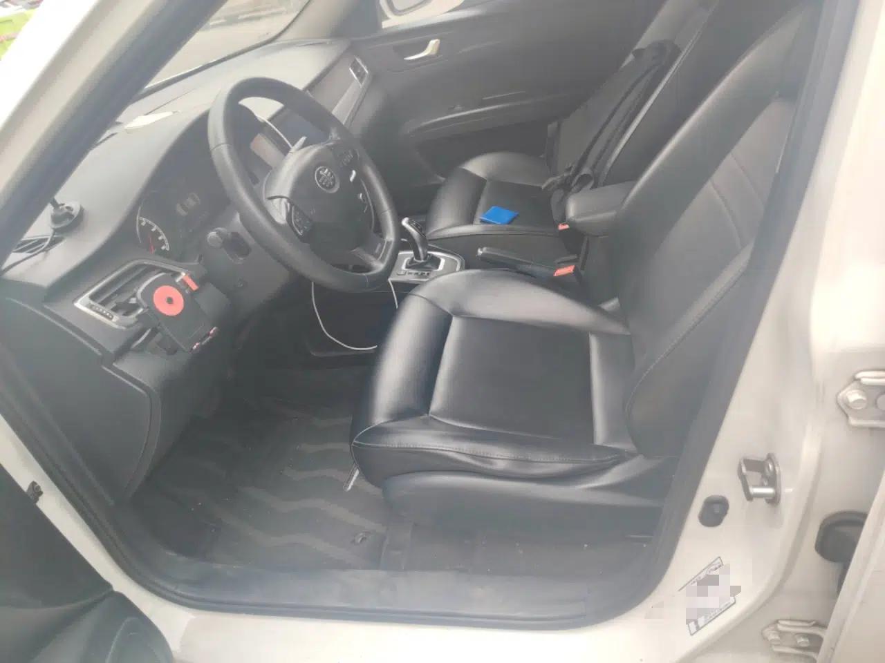 Bestune B30EV 2019 EV400 — миниатюра 16
