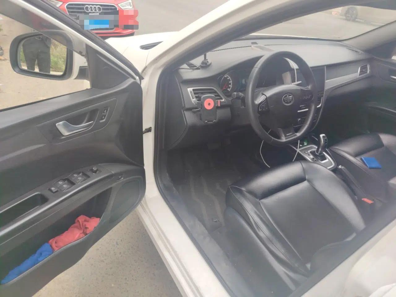 Bestune B30EV 2019 EV400 — миниатюра 17