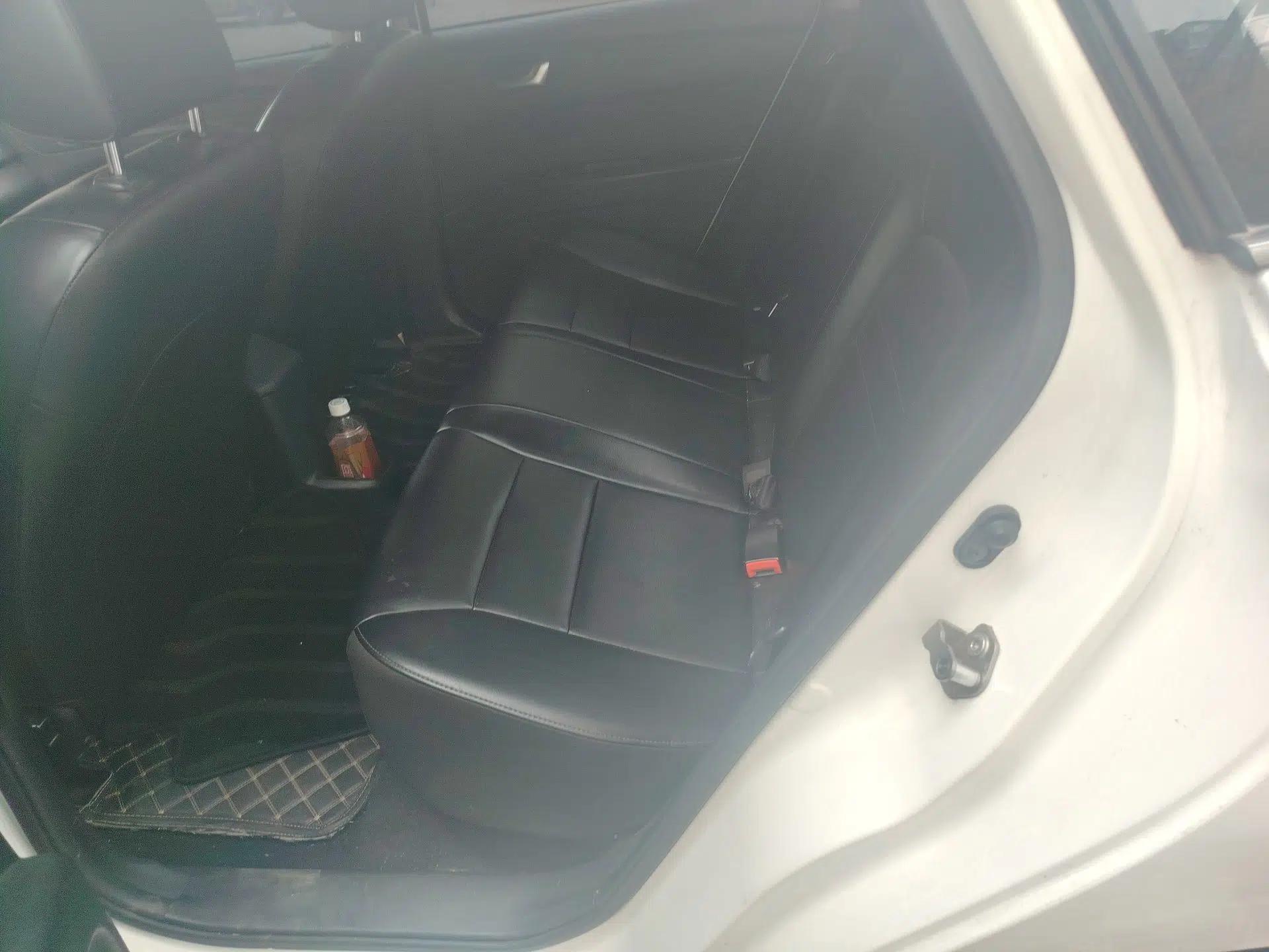 Bestune B30EV 2019 EV400 — миниатюра 18