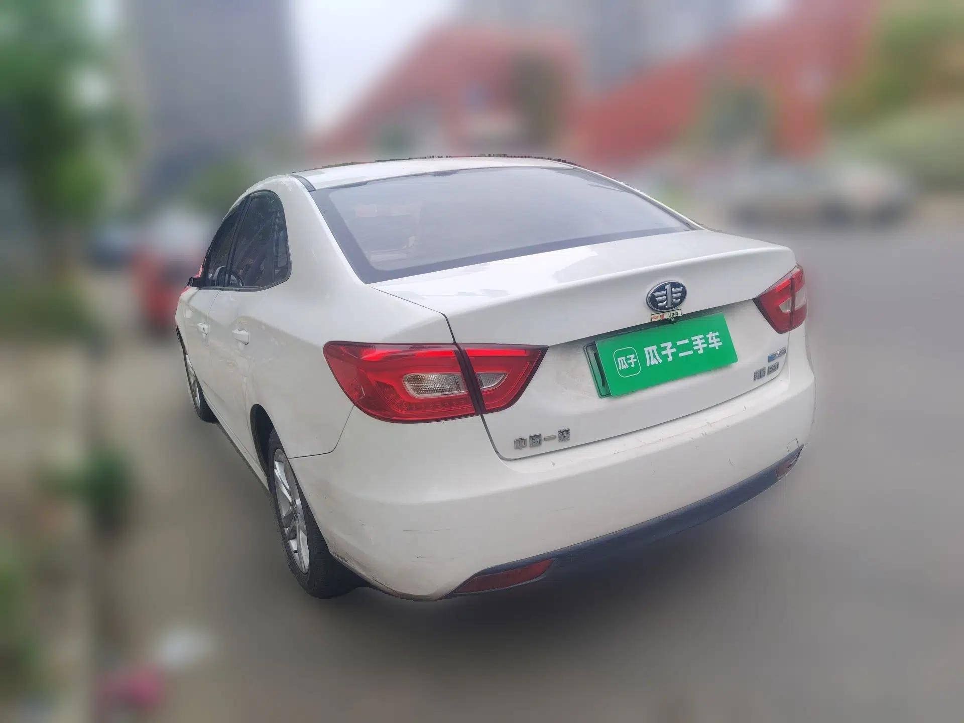 Bestune B30EV 2019 EV400 — миниатюра 4