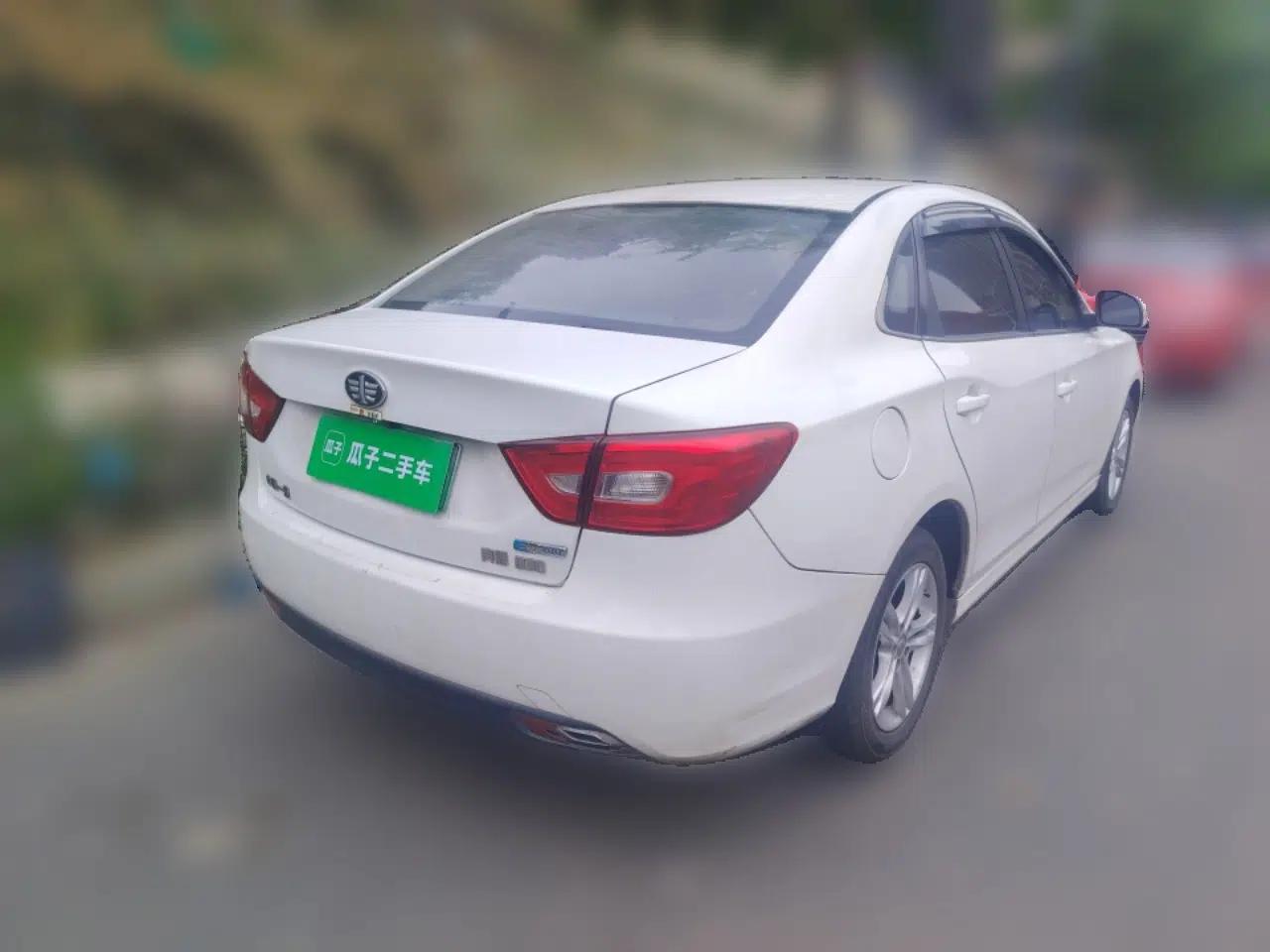 Bestune B30EV 2019 EV400 — миниатюра 6