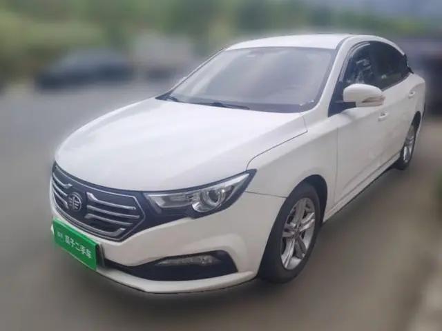 Bestune B30EV 2019 EV400