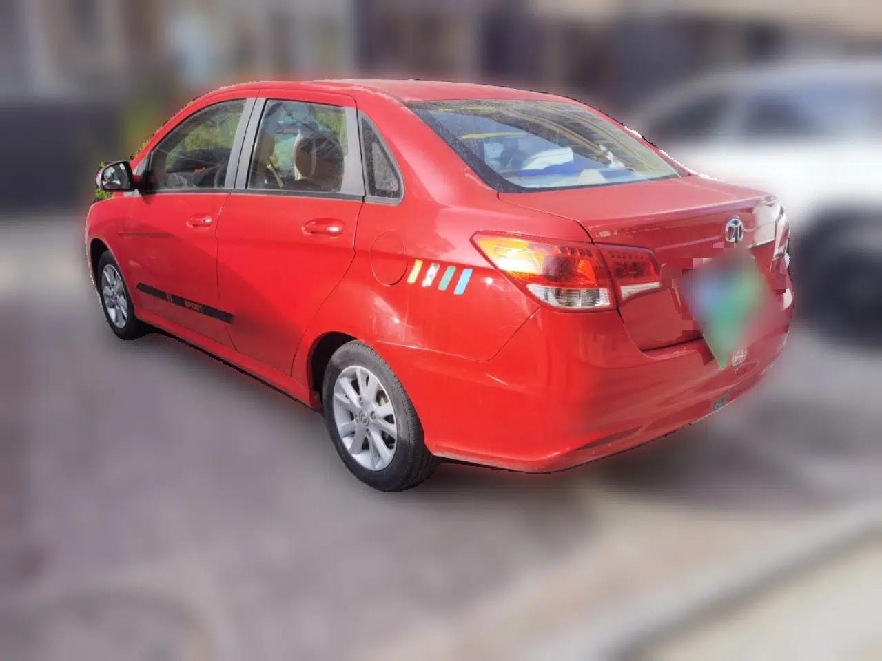 BAIC E Series 2013 Sedan 1.5L Automatic Lotte Edition — миниатюра 4