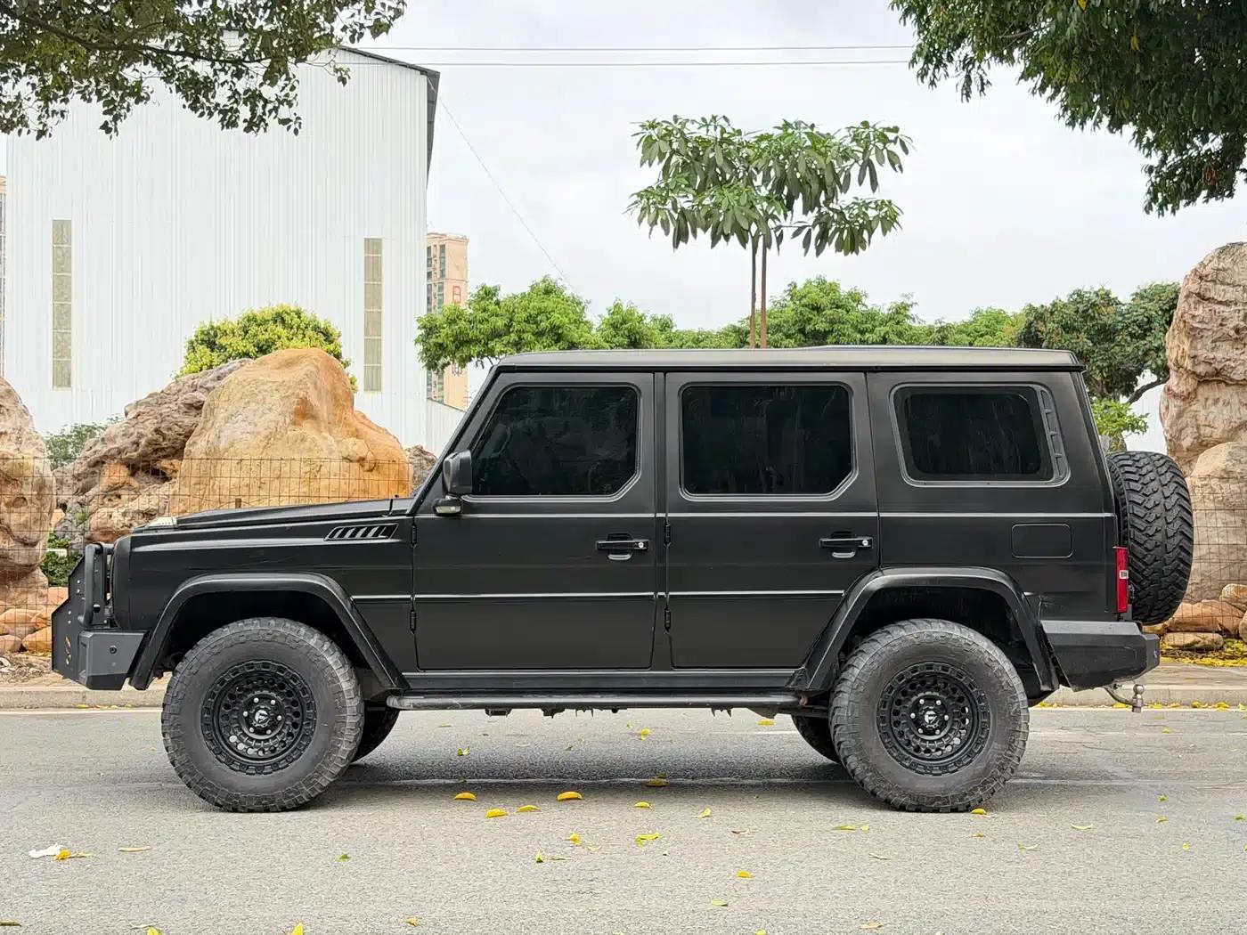 Beijing BJ80 2016 2.3T Manual Premium Edition — миниатюра 5