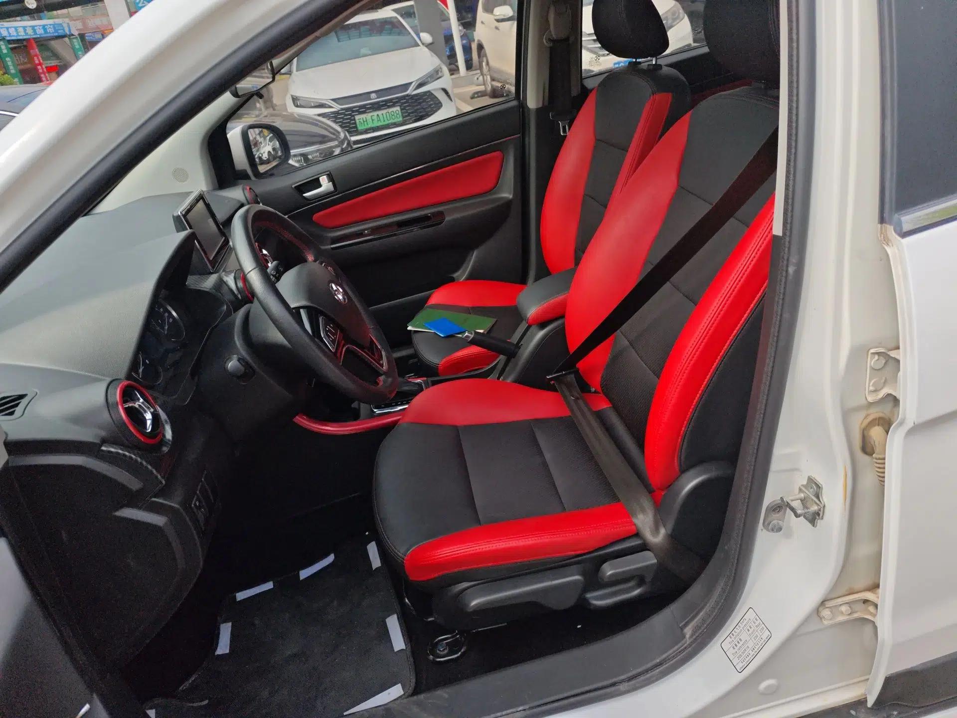 BAIC Senova X25 2015 1.5L Automatic Elite Model — миниатюра 16