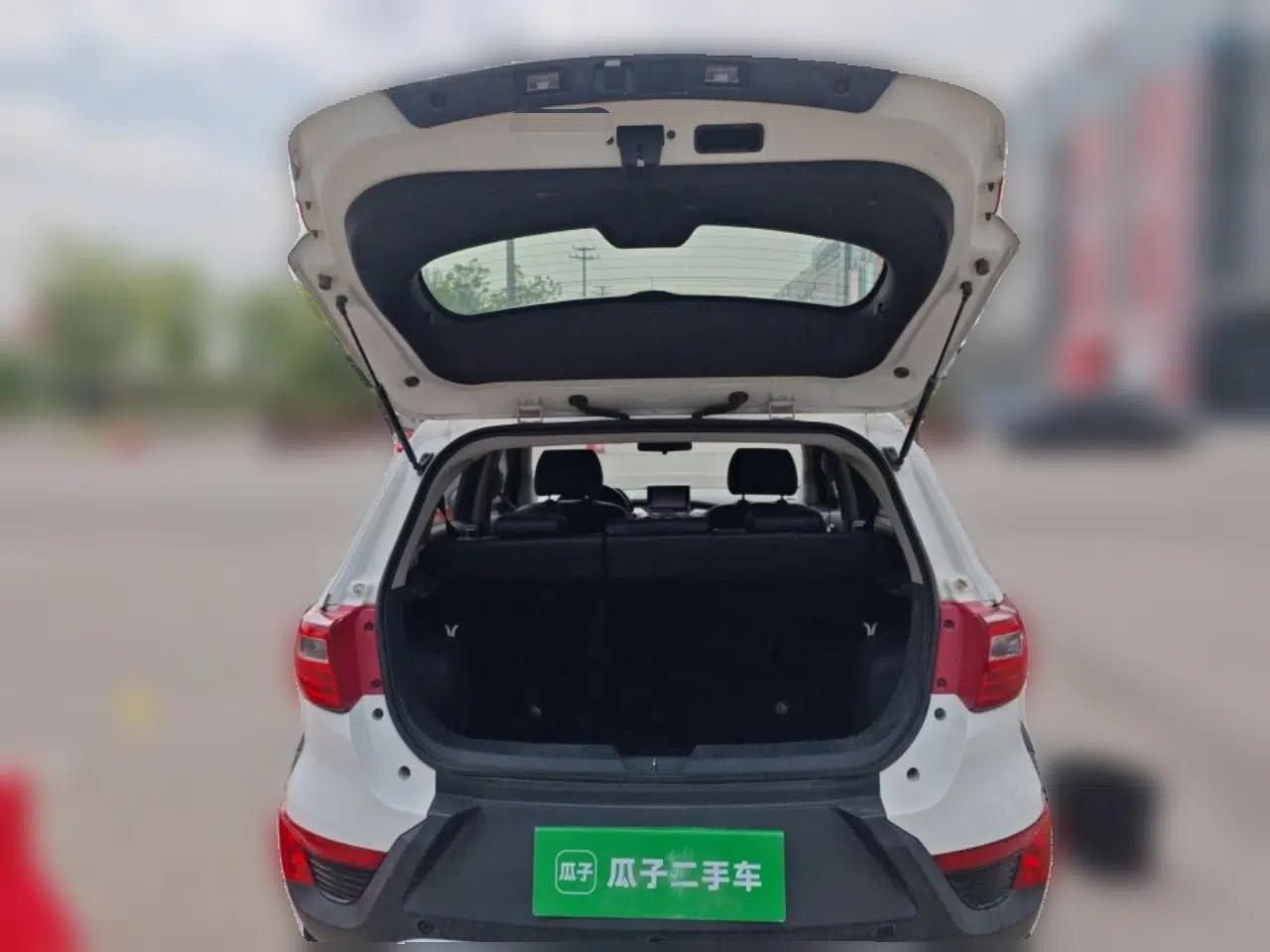 BAIC Senova X25 2015 1.5L Automatic Elite Model — миниатюра 20