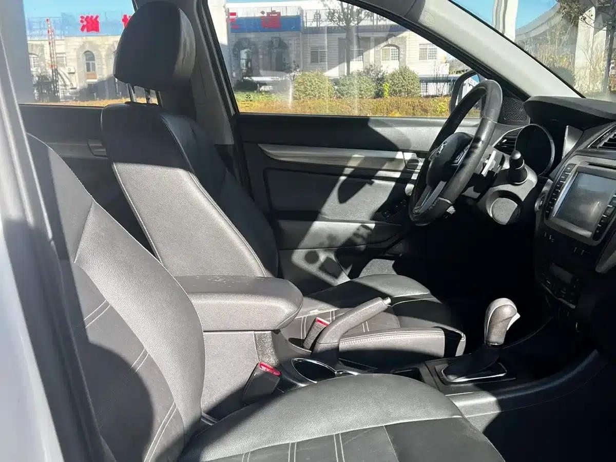 2015 Senova X65 2.0T Automatic Elite — миниатюра 8