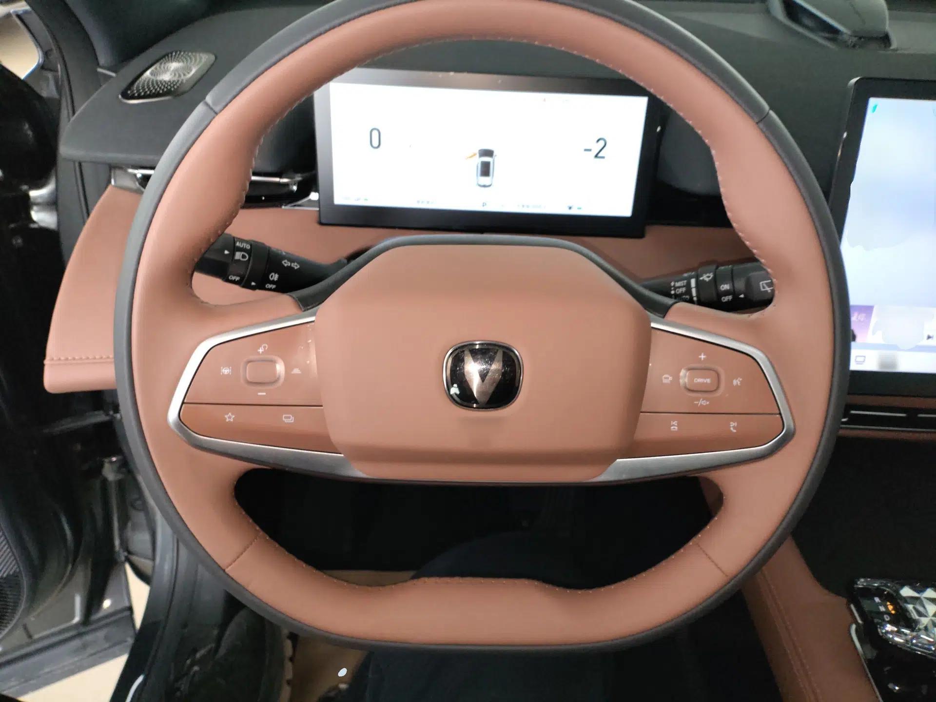 CHANGAN UNI-Z New Energy 2024 Blue Whale Smart Electric iDD 125km Beyond Edition — миниатюра 14