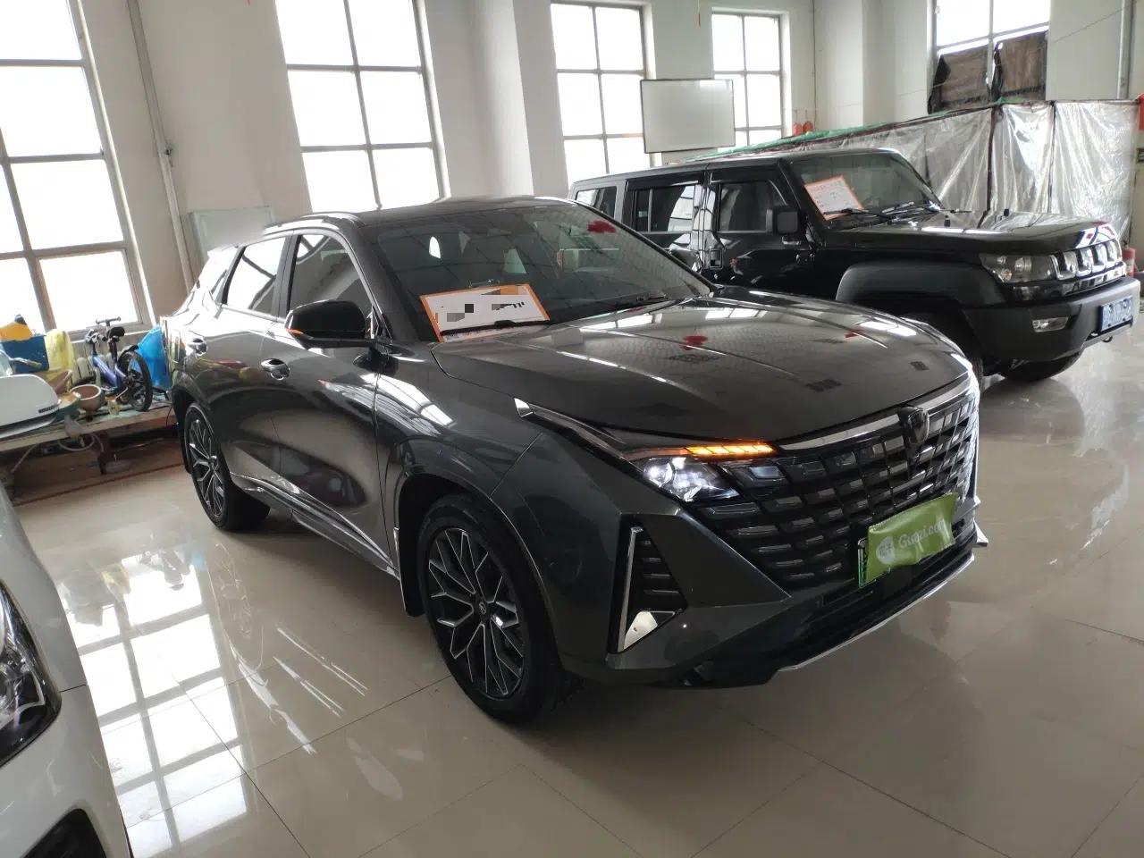 CHANGAN UNI-Z New Energy 2024 Blue Whale Smart Electric iDD 125km Beyond Edition — миниатюра 3