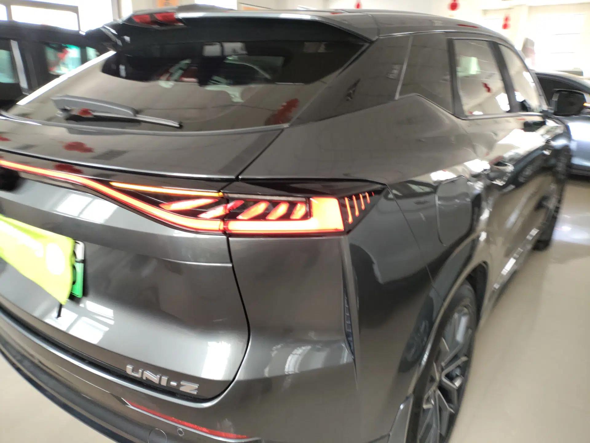 CHANGAN UNI-Z New Energy 2024 Blue Whale Smart Electric iDD 125km Beyond Edition — миниатюра 7