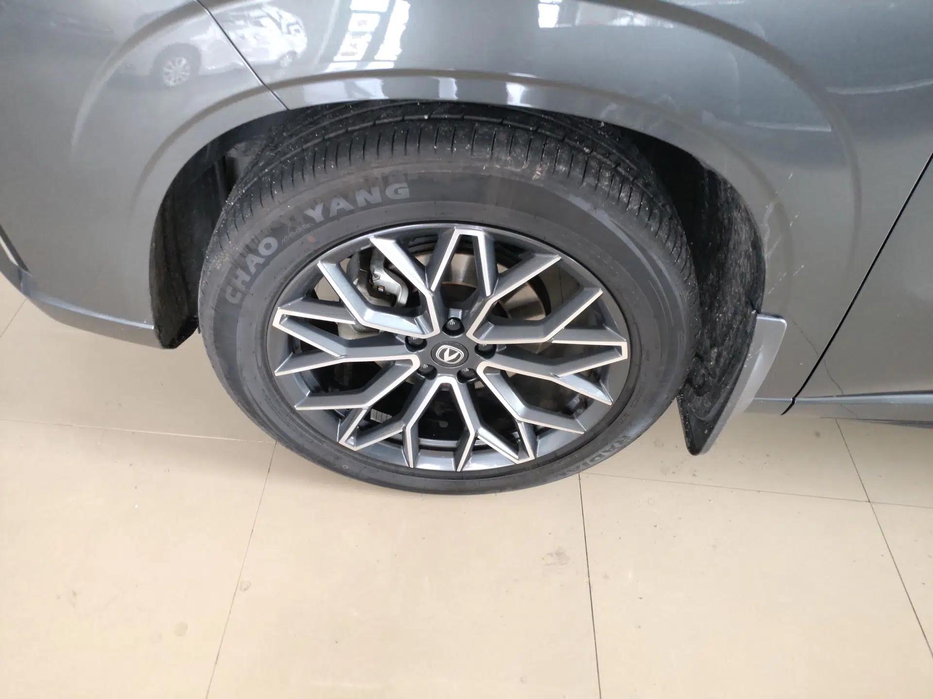 CHANGAN UNI-Z New Energy 2024 Blue Whale Smart Electric iDD 125km Beyond Edition — миниатюра 8
