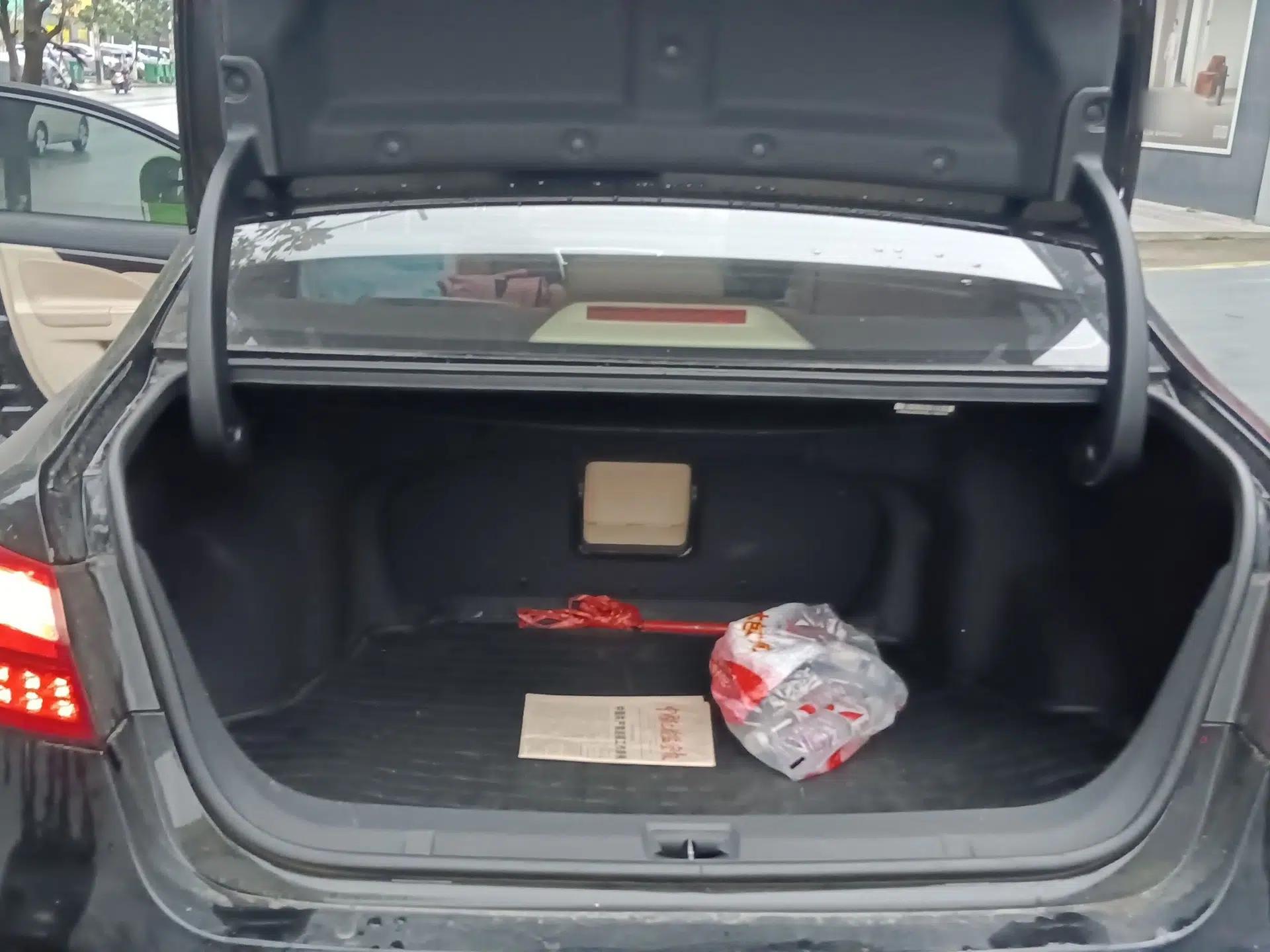 CHANGAN Raeton 2014 1.8T Automatic Elite Anniversary Edition China IV Standard — миниатюра 22