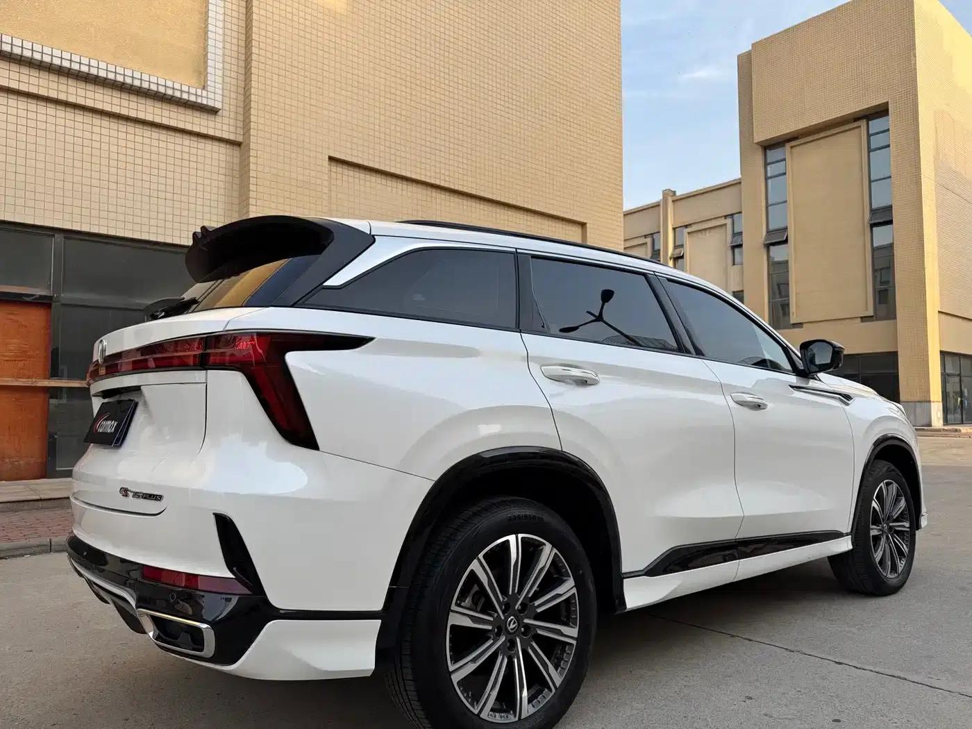Changan CS75 PLUS Smart Electric iDD 2023 Model Smart Electric iDD Leading Edition — миниатюра 6
