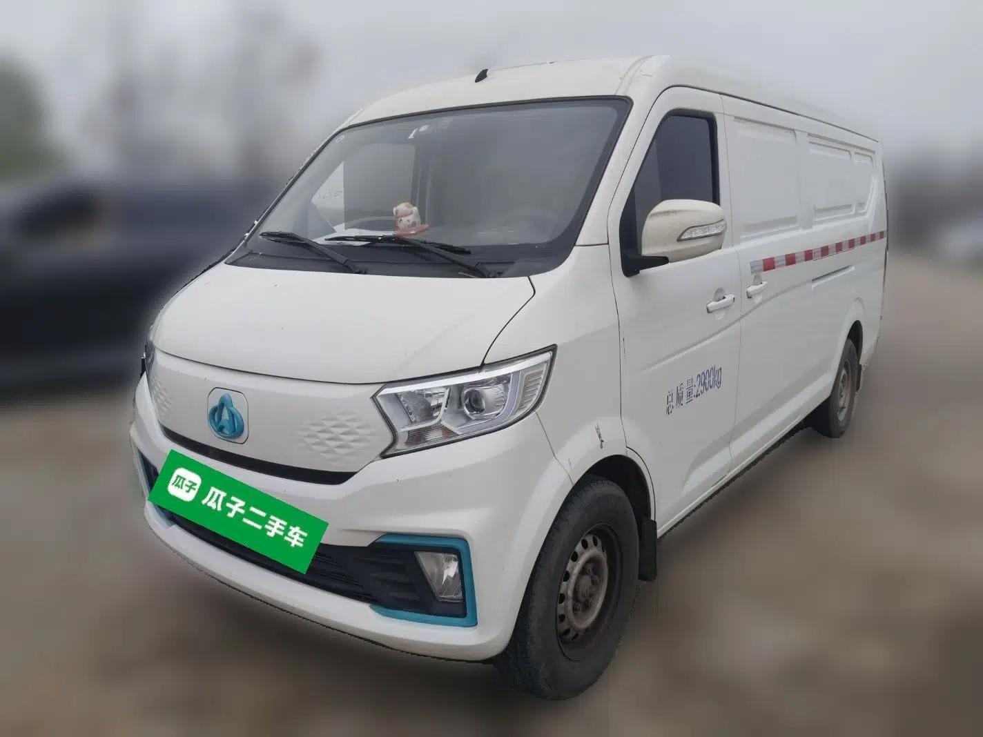CHANGAN KUAYUE Xing V7 EV 2025 Model, 251km Smart Enjoyment Version, 2 Seats, Ningde 2C, 41.86 kWh — миниатюра 1