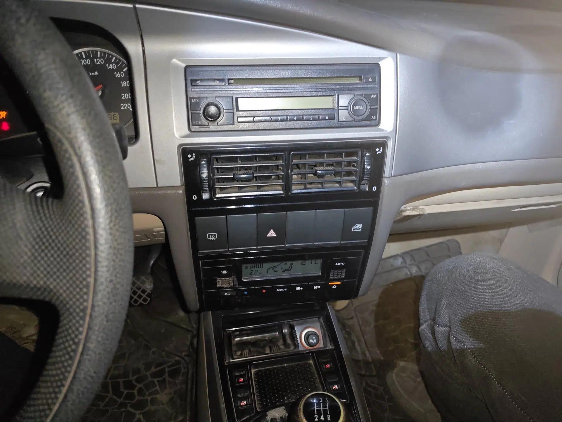 Volkswagen Santana Vista 2008 1.8L Manual Comfort Edition — миниатюра 14