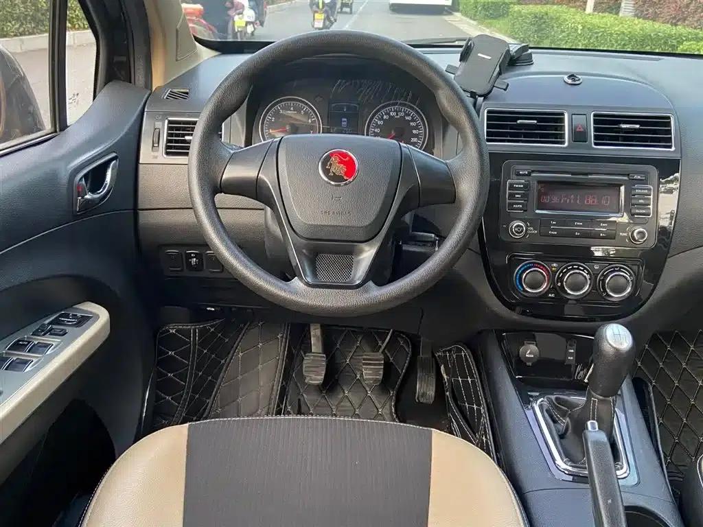 Jingyi X3 2015 1.5L Comfort Model — миниатюра 8
