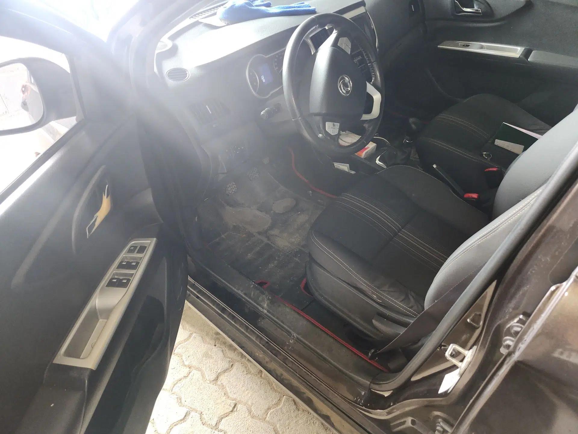 Dongfeng Aeolus AX3 2016 1.5L Manual ZhiKu Model — миниатюра 17