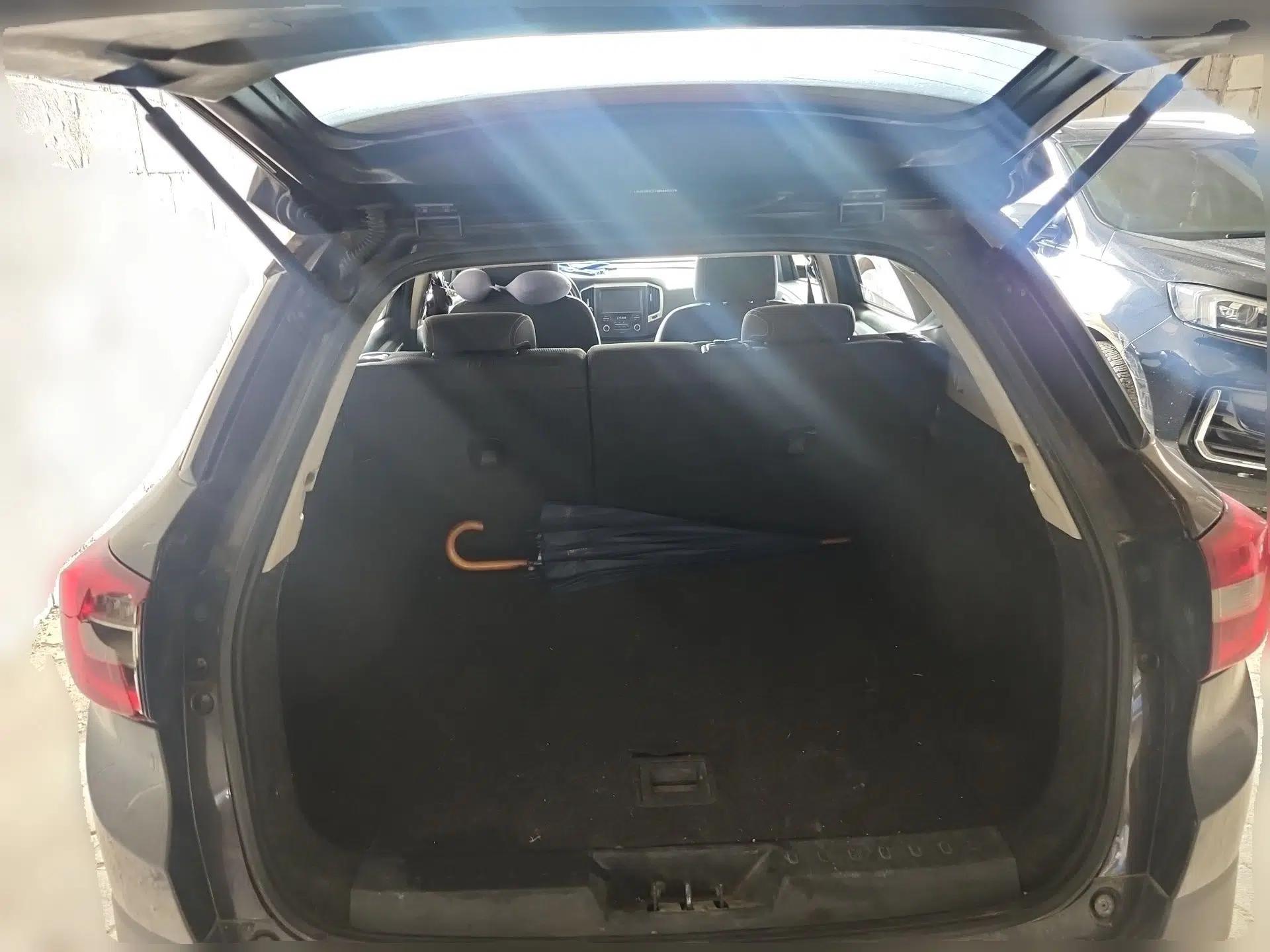 Dongfeng Aeolus AX3 2016 1.5L Manual ZhiKu Model — миниатюра 20