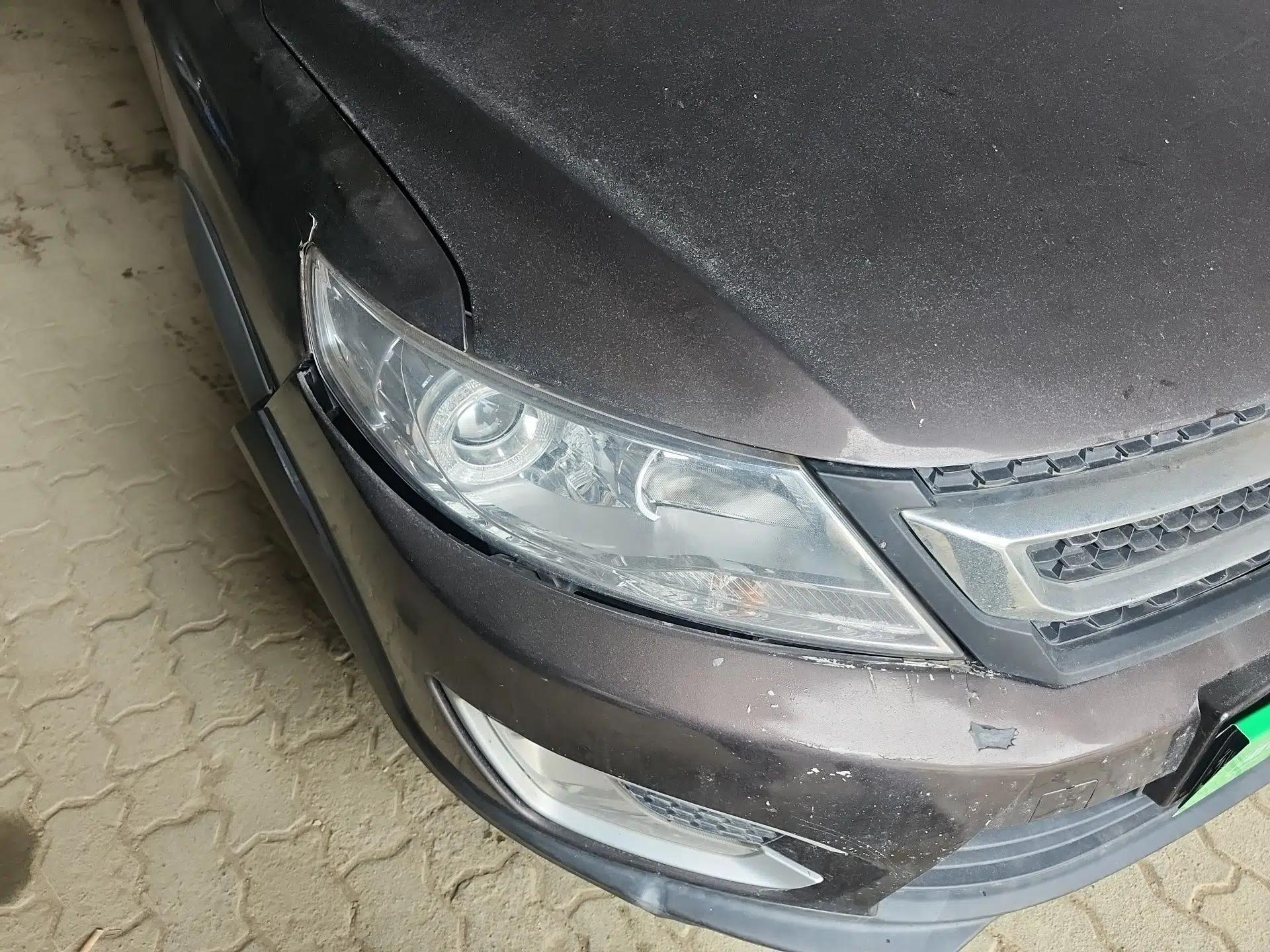 Dongfeng Aeolus AX3 2016 1.5L Manual ZhiKu Model — миниатюра 7