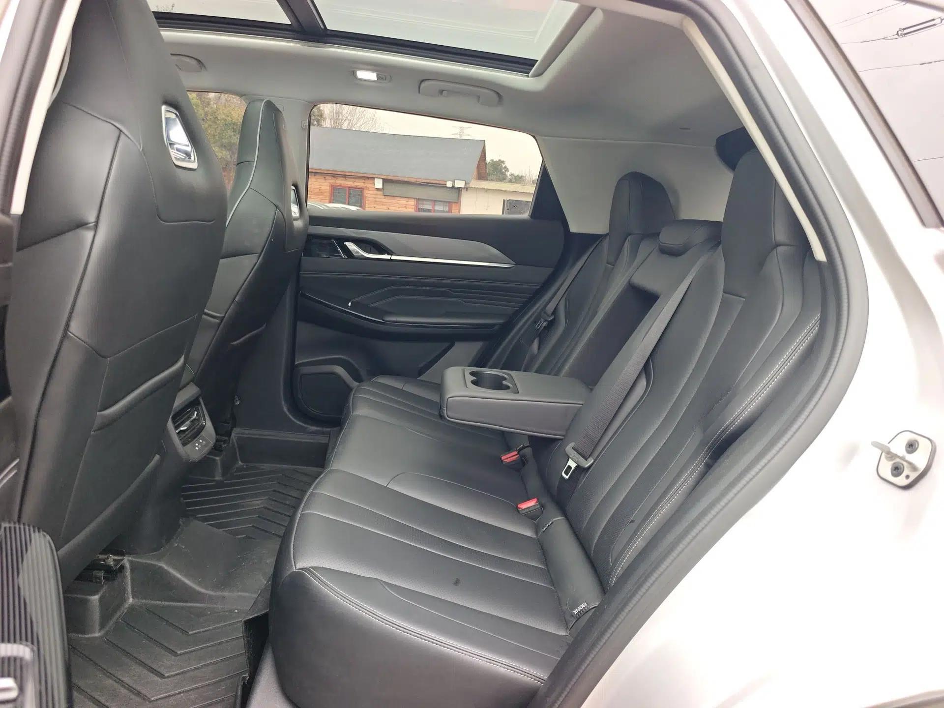 Dongfeng Aeolus Mage 2023 DH-i 1.5T Prestige Edition — миниатюра 19