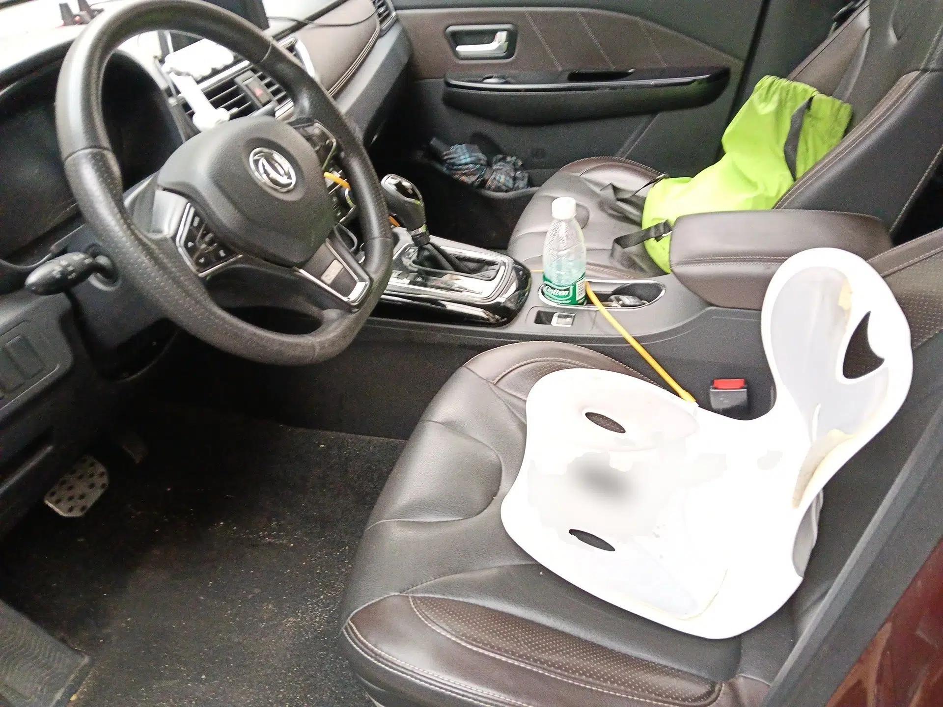 Dongfeng Fengon 370 2018 S370 1.5L CVT Luxury 7-Seater — миниатюра 16