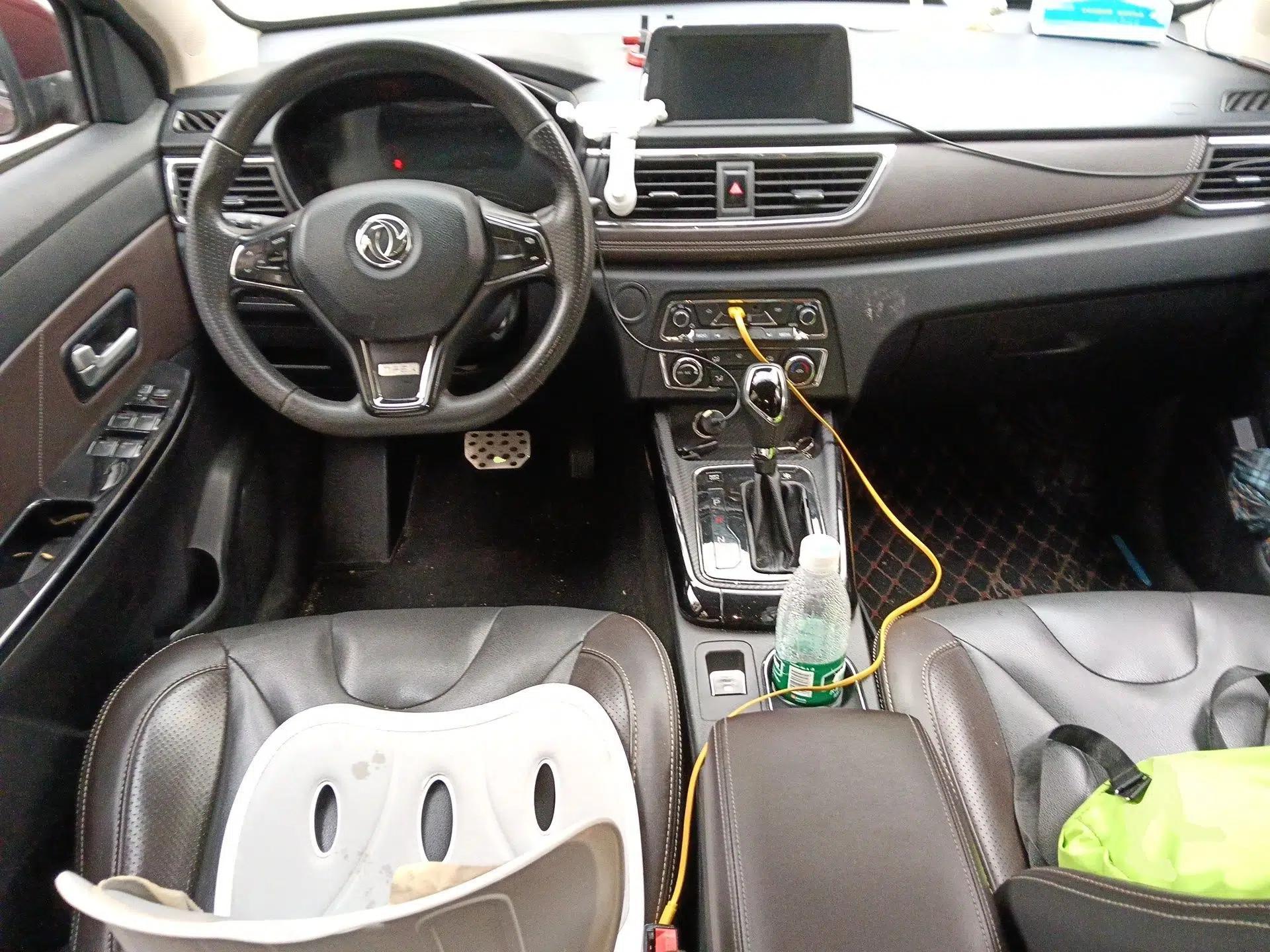 Dongfeng Fengon 370 2018 S370 1.5L CVT Luxury 7-Seater — миниатюра 10