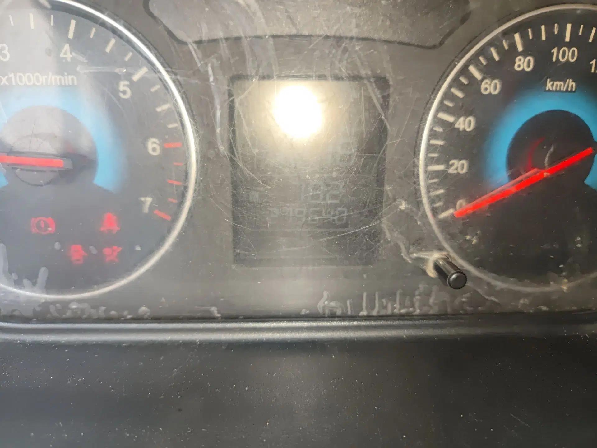 Dongfeng Fengon 360 2015 1.5L Manual Comfort II 7-Seater — миниатюра 13