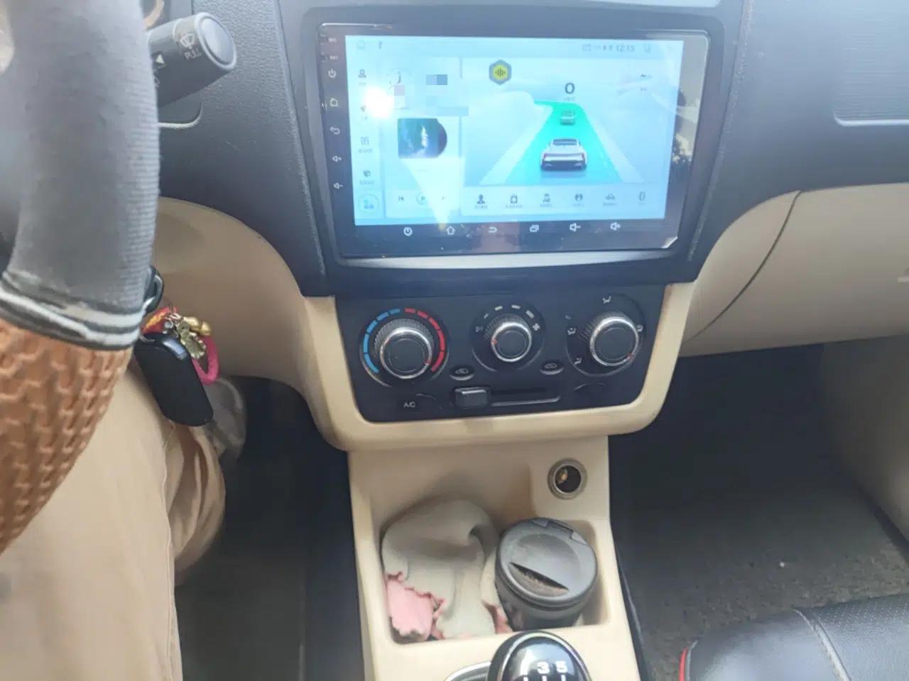 Dongfeng Fengon 360 2015 1.5L Manual Comfort II 7-Seater — миниатюра 14