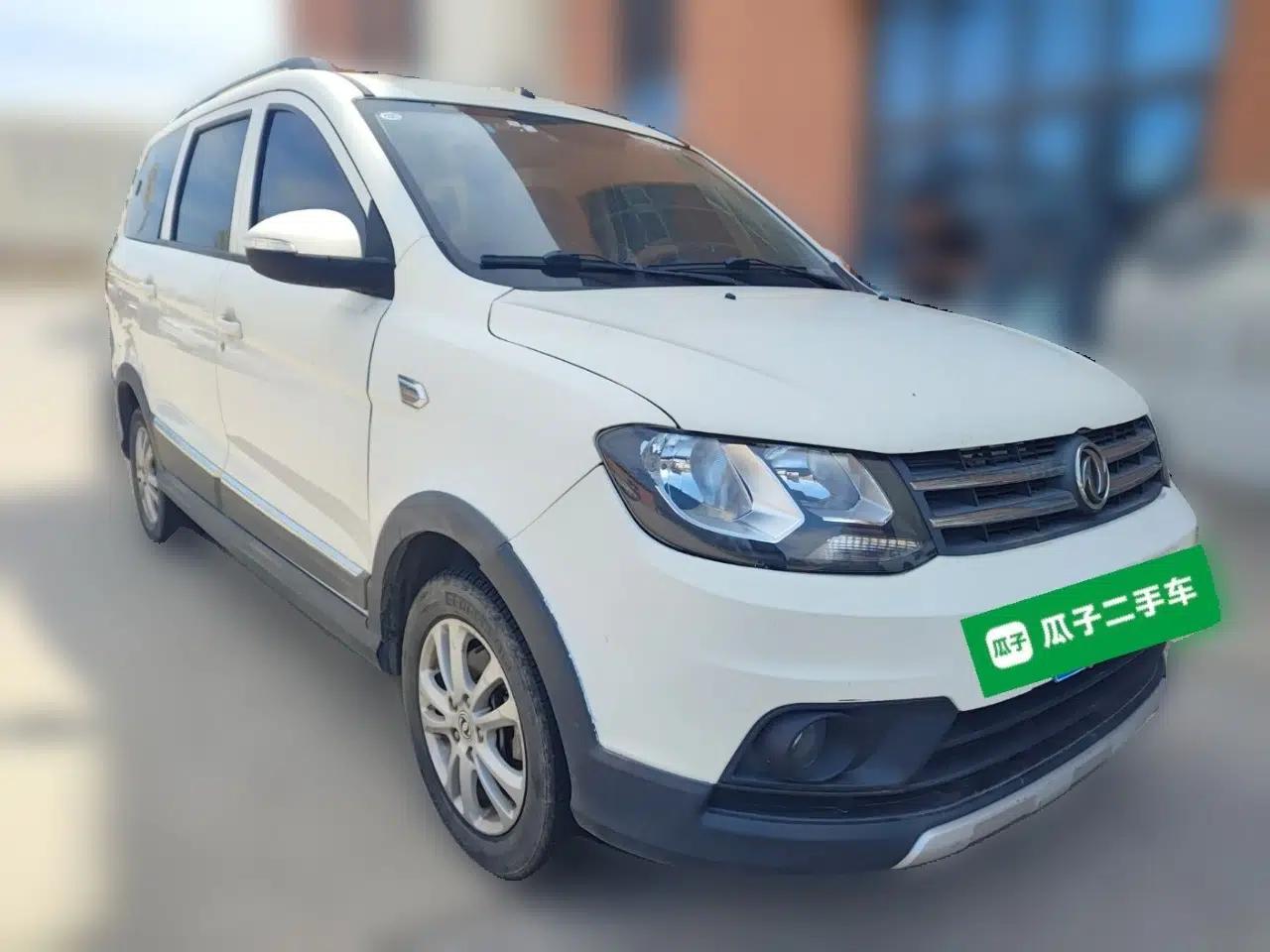Dongfeng Fengon 360 2015 1.5L Manual Comfort II 7-Seater — миниатюра 3