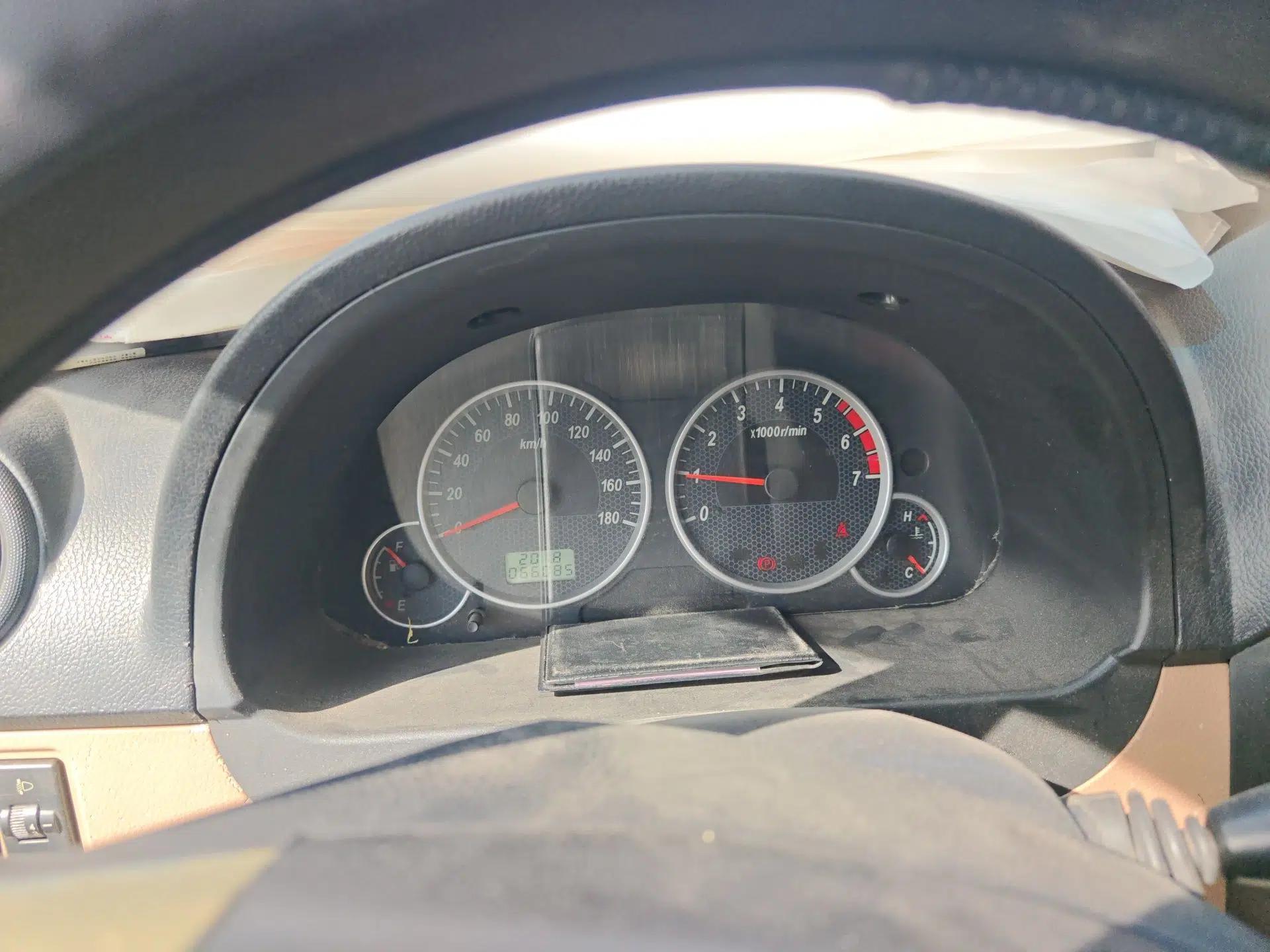 Dongfeng Xiaokang C35 2018 1.5L Base Model II Sedan China V Emission Standard DK15 — миниатюра 12