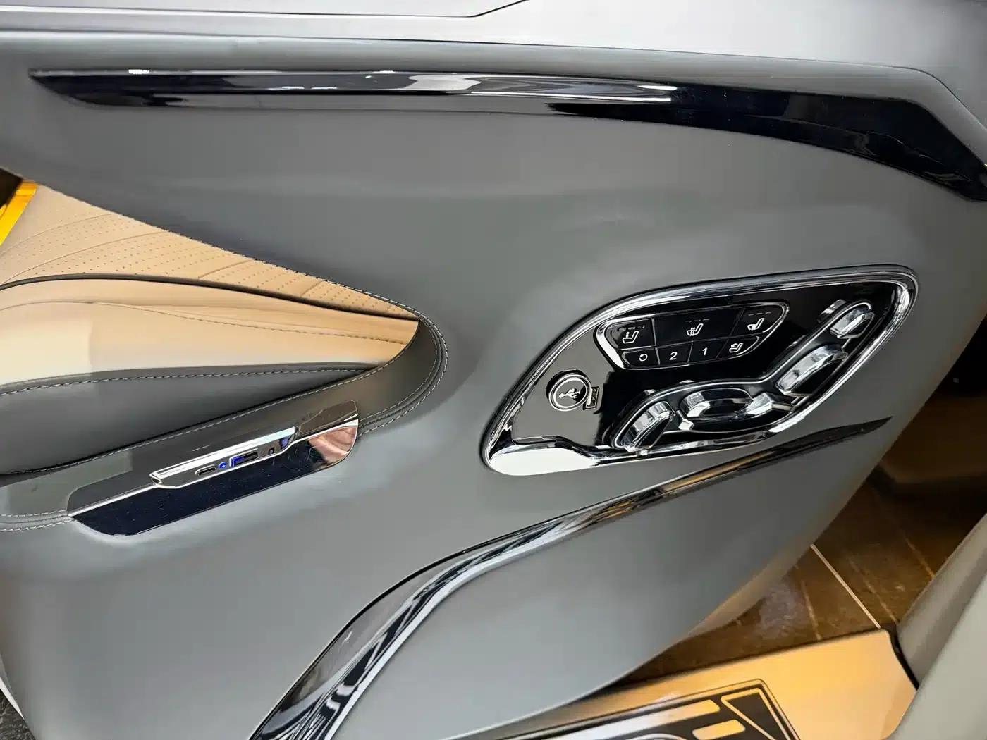 Tourneo 2023 2.0T Automatic Premium Edition — миниатюра 17