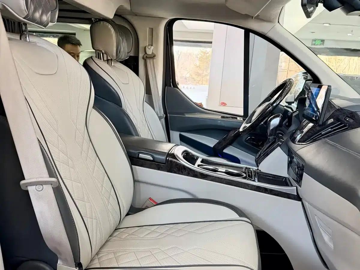 Tourneo 2023 2.0T Automatic Premium Edition — миниатюра 18