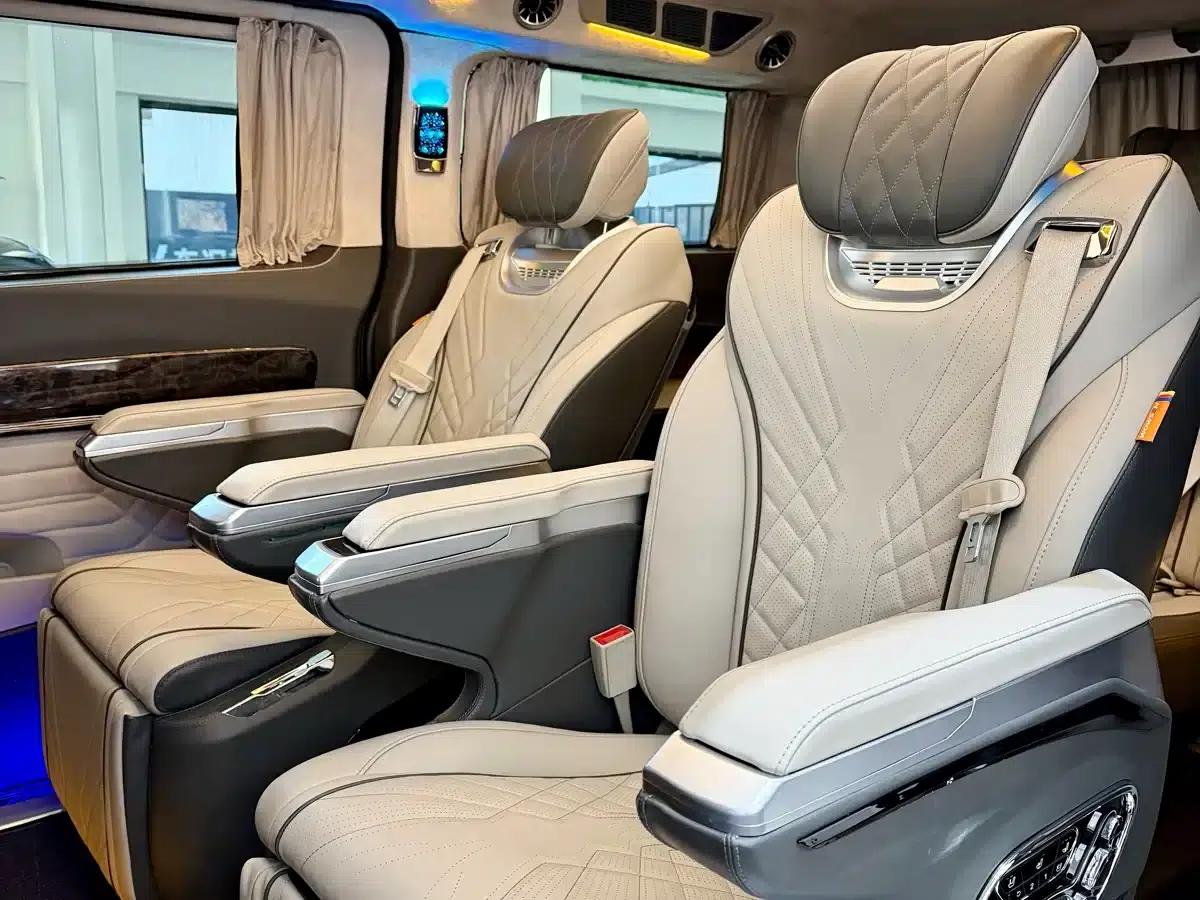 Tourneo 2023 2.0T Automatic Premium Edition — миниатюра 5