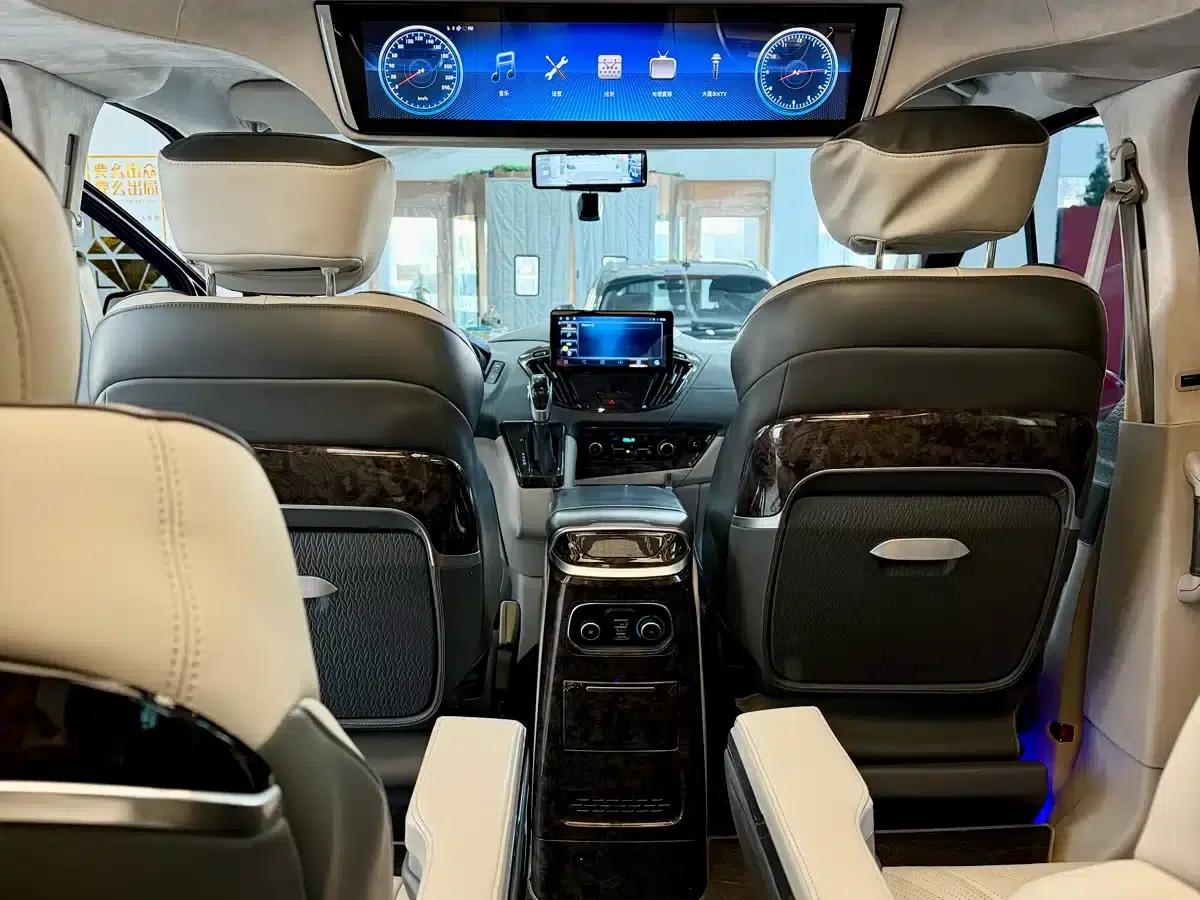 Tourneo 2023 2.0T Automatic Premium Edition — миниатюра 9